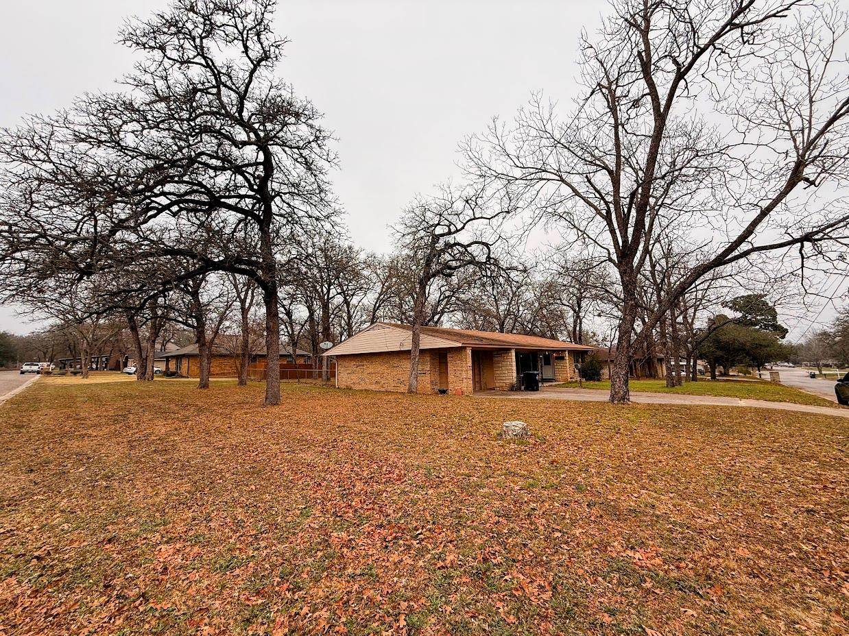 1912 Alcoa Ave, Rockdale, TX 76567