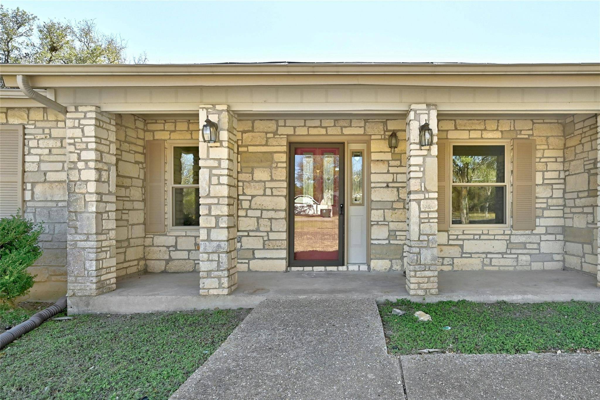 713 Mountain DR, San Marcos, TX 78666