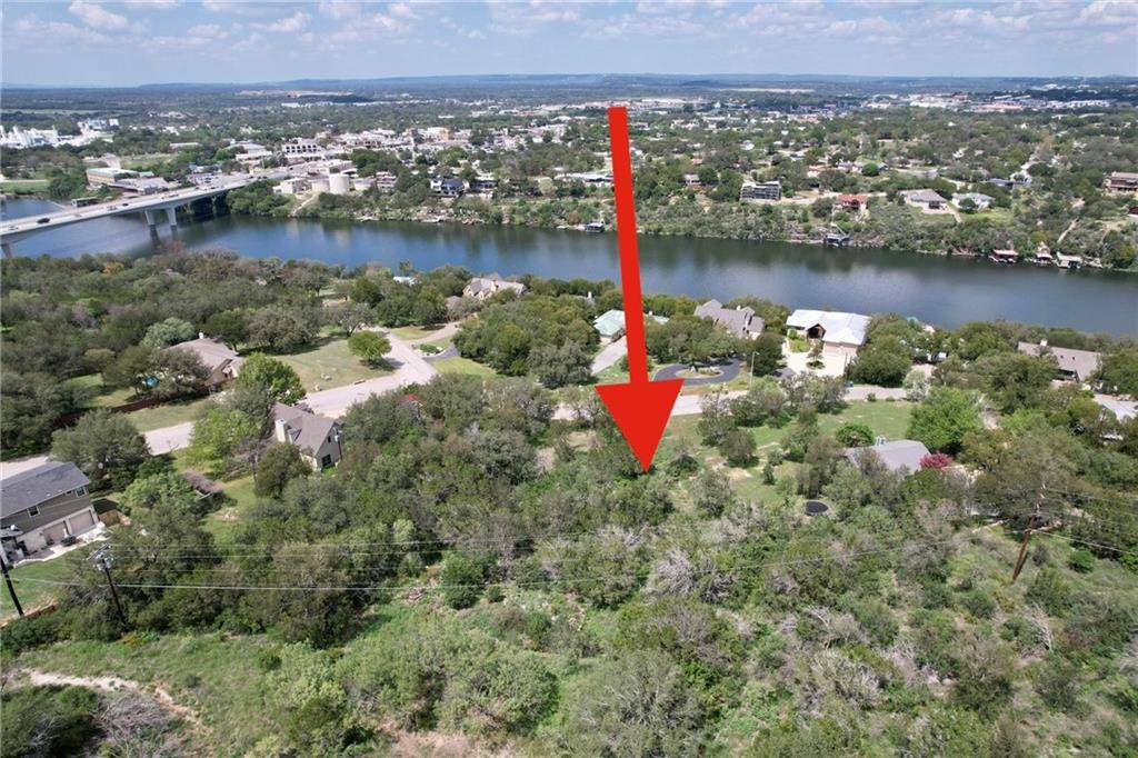 204 Los Escondidos ST, Marble Falls, TX 78654