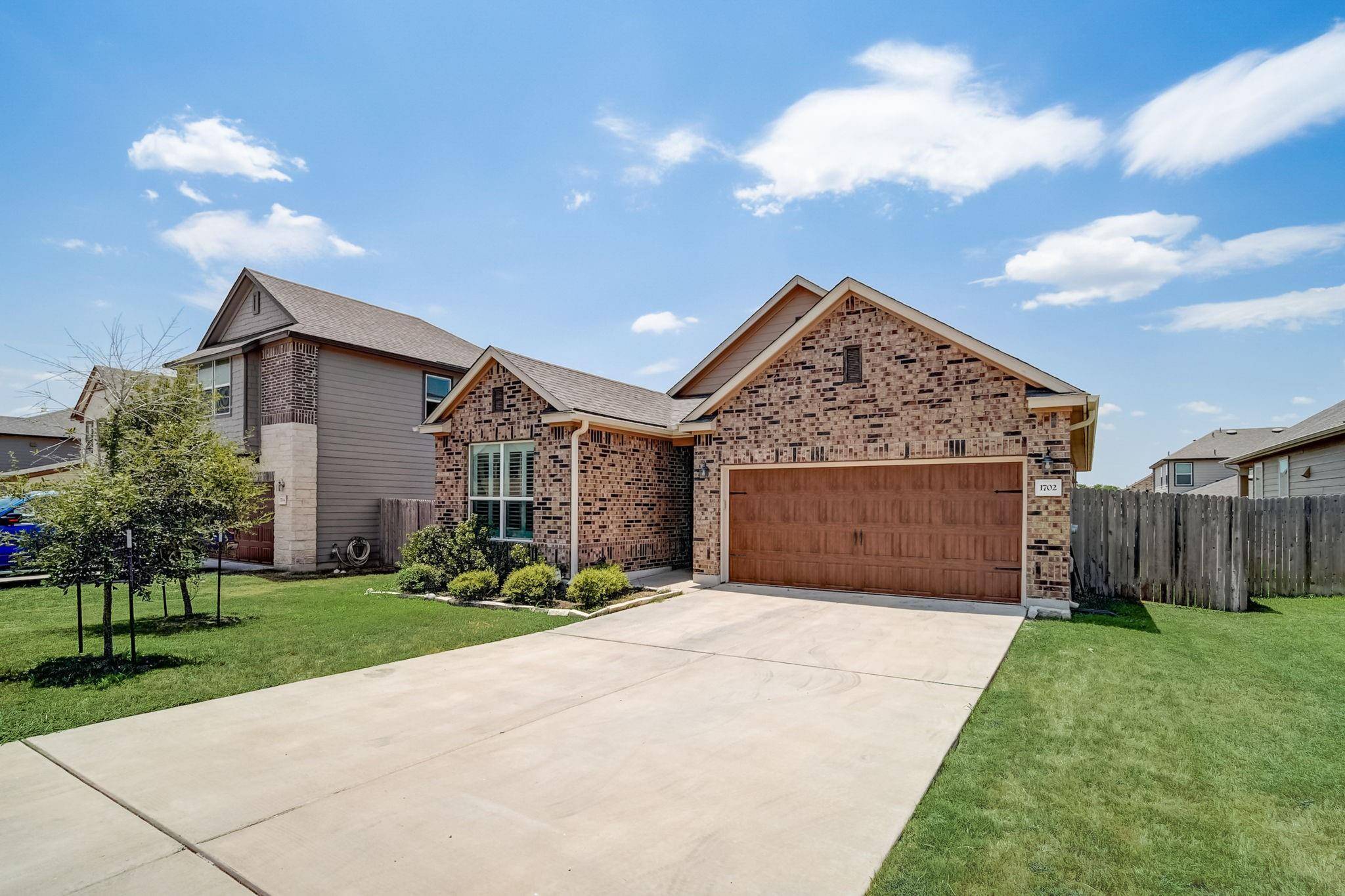 1702 Dragonfly LOOP, Bastrop, TX 78602