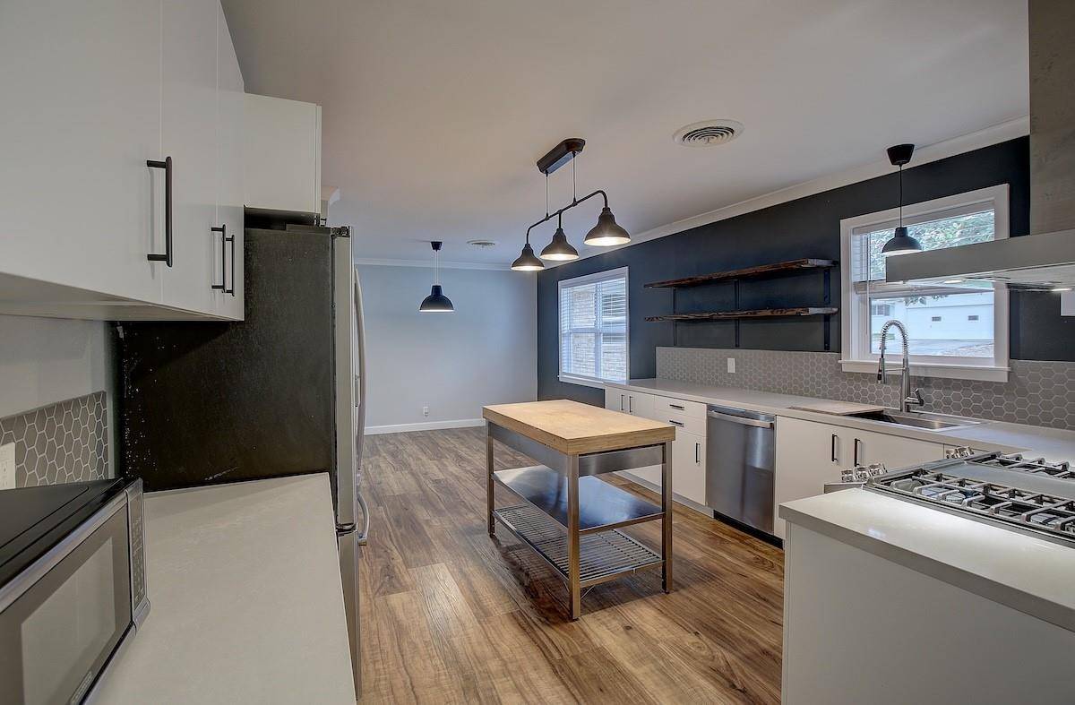 1804 E 18th ST, Georgetown, TX 78626