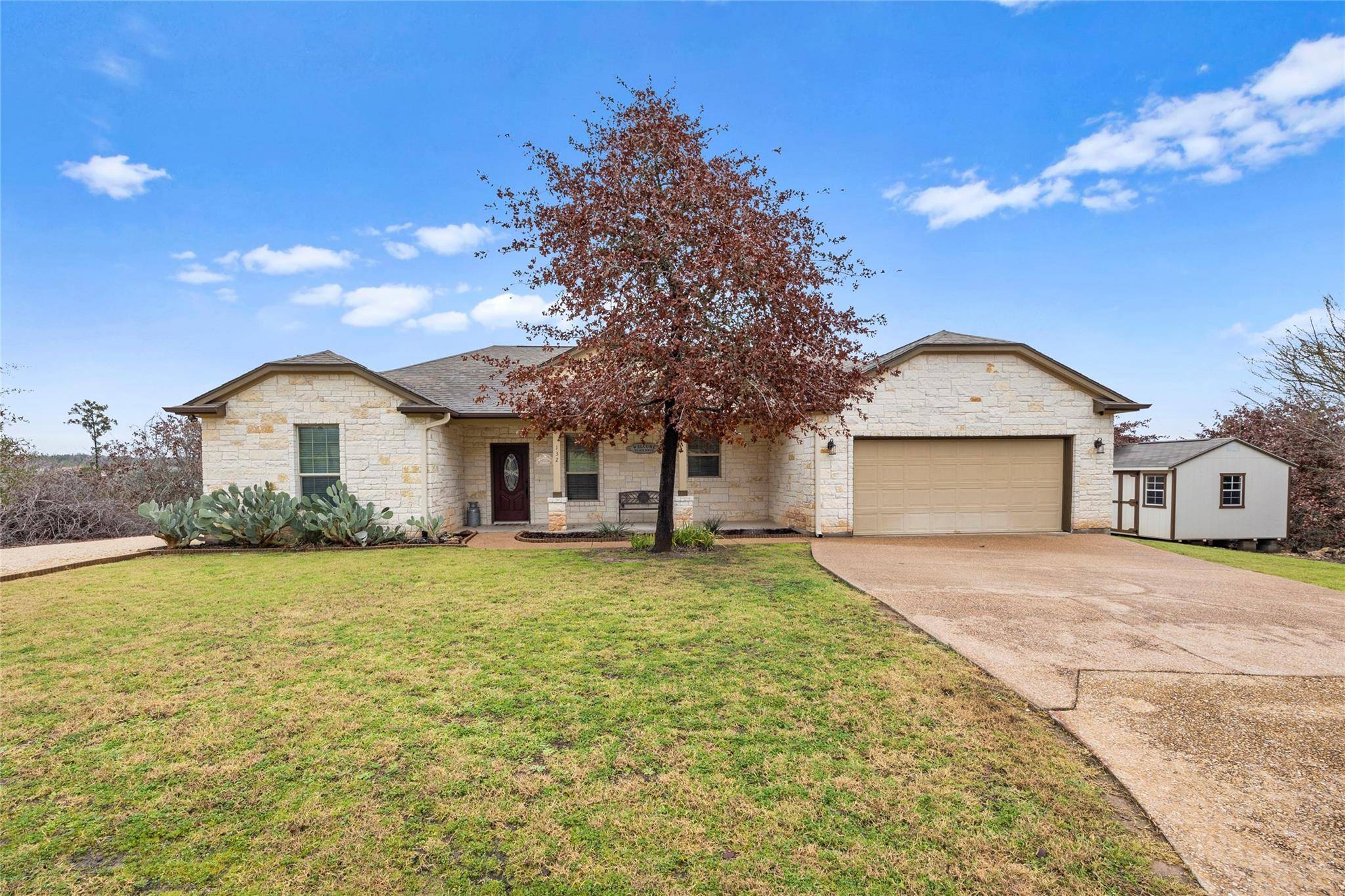 132 Mamalu DR, Bastrop, TX 78602