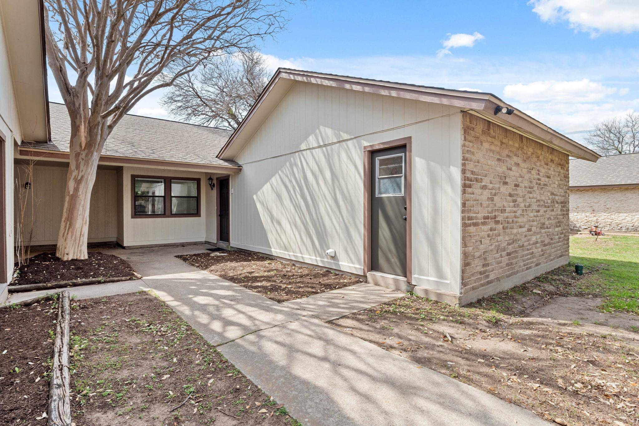 1103 A & B Westwood DR #A & B, Round Rock, TX 78681