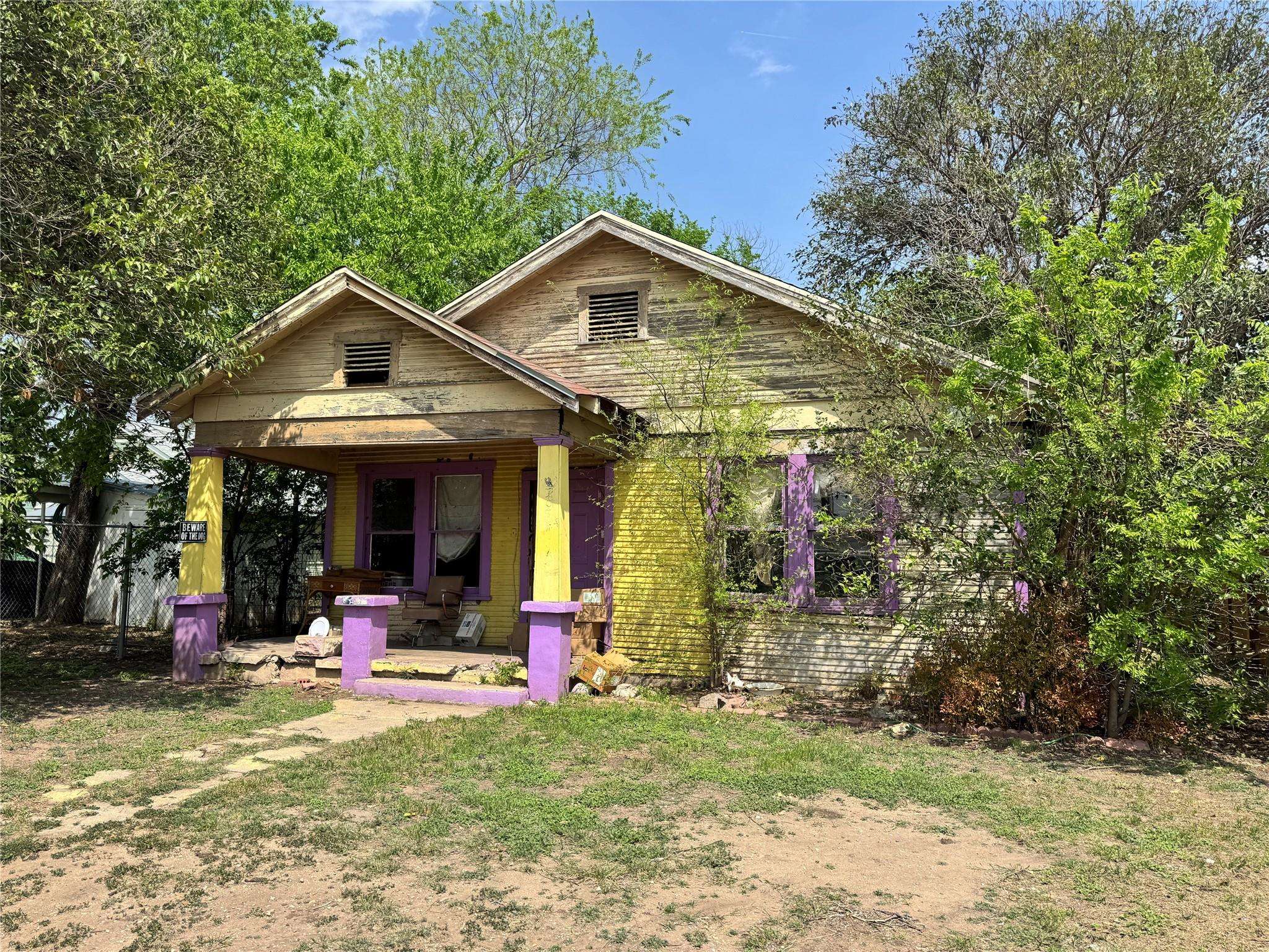 205 S Chestnut ST, Lampasas, TX 76550