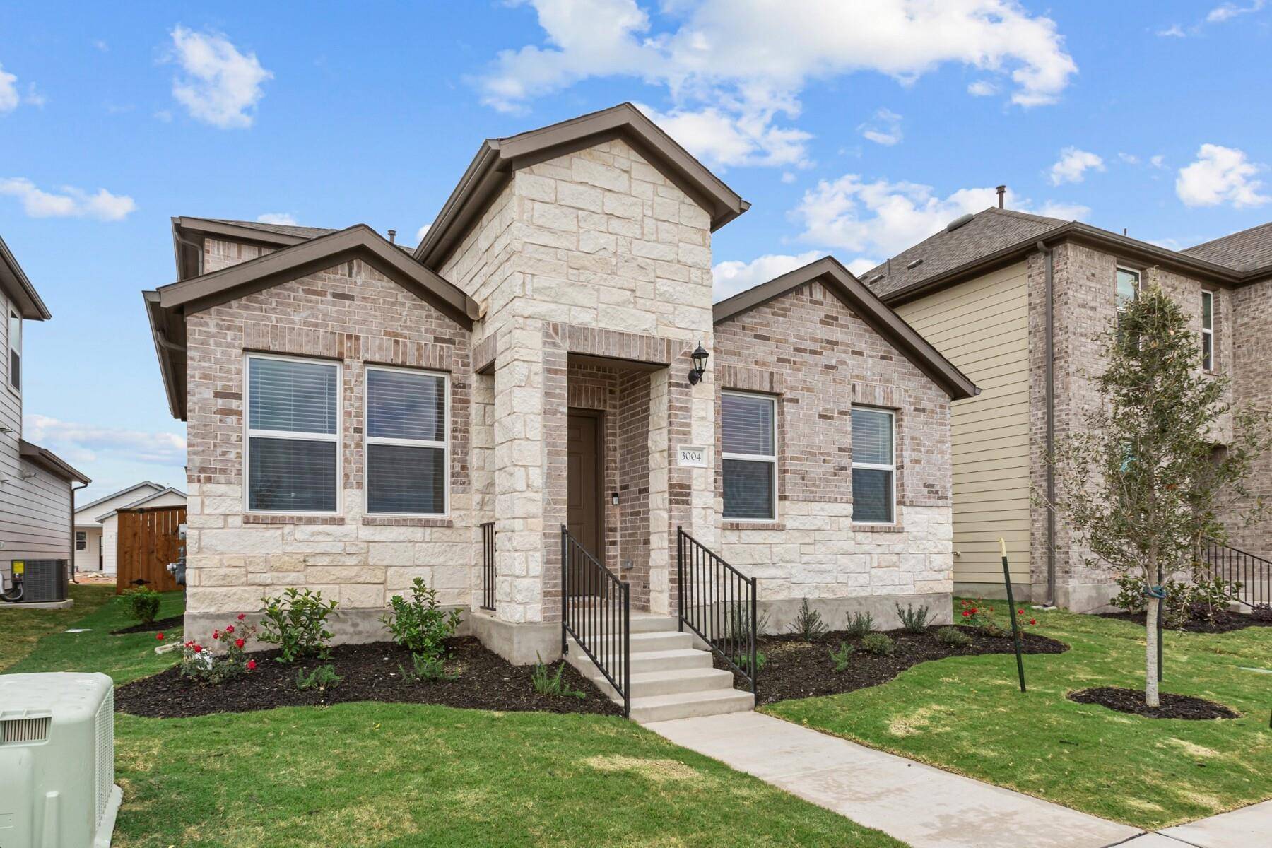 3004 Vanderscile RD, Hutto, TX 78634