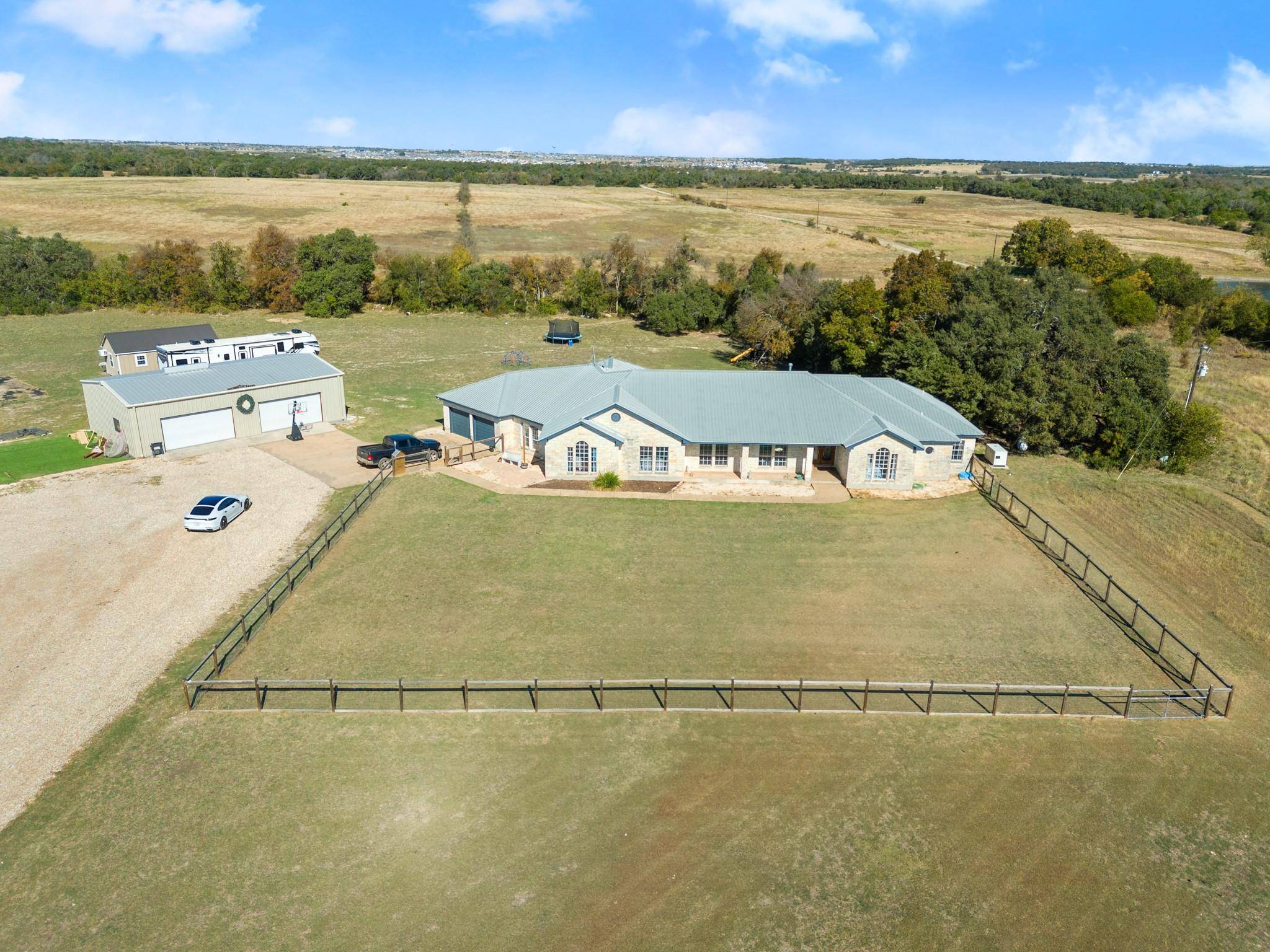 195 Freedom DR, Georgetown, TX 78626