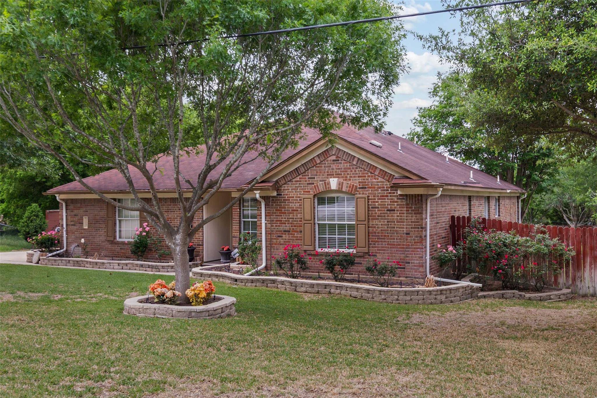 315 Appleton CT, Buda, TX 78610