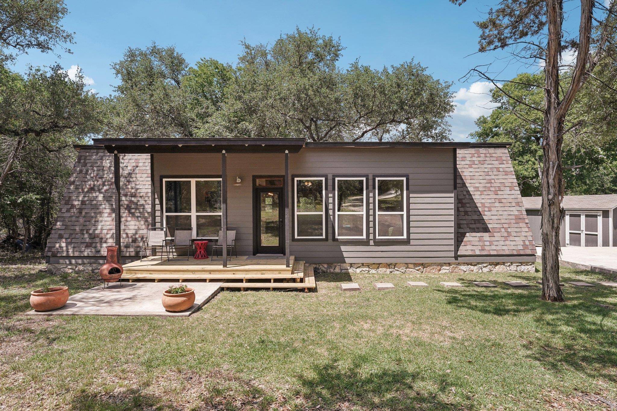 360 Little Barton DR, Dripping Springs, TX 78620
