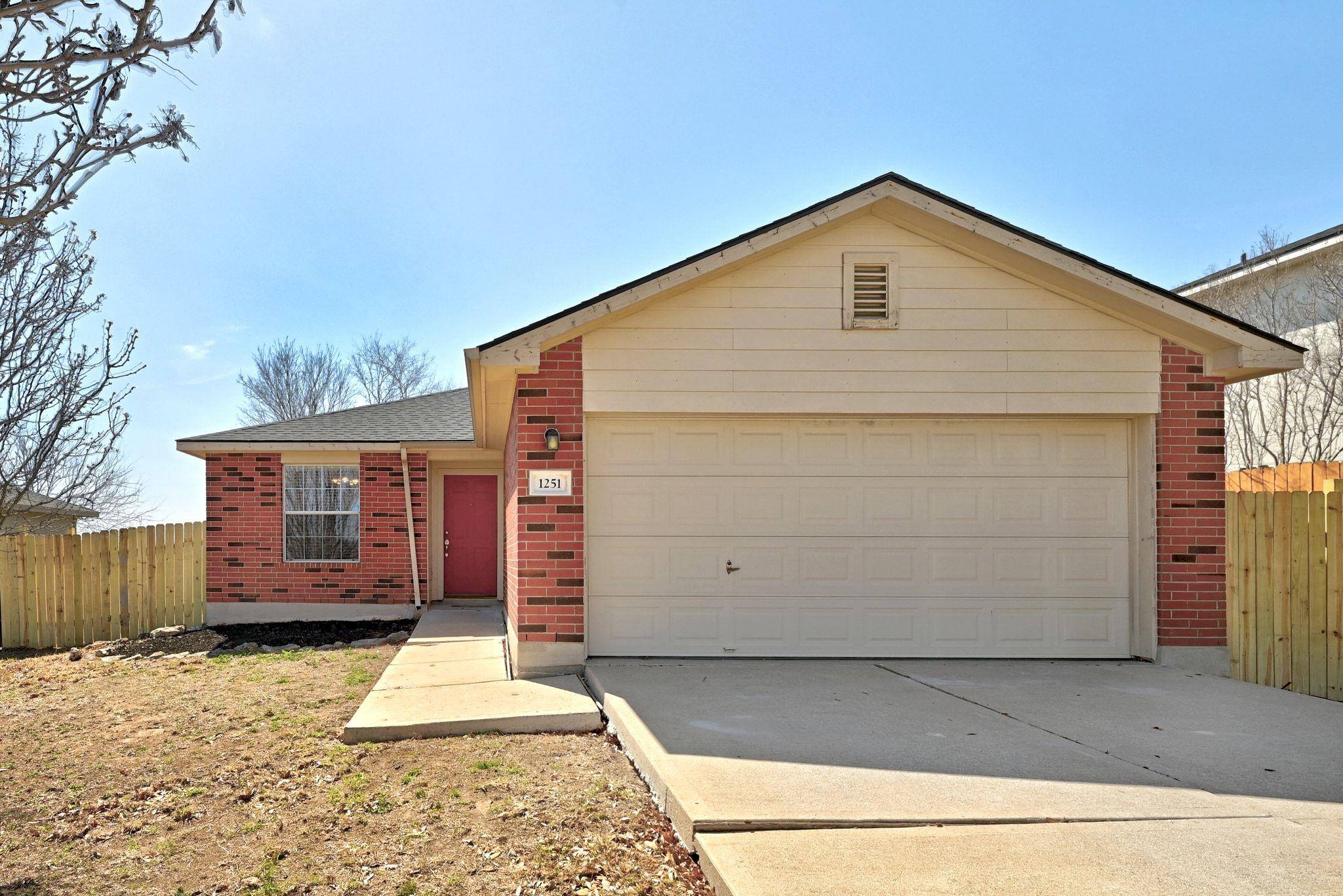 1251 Amberwood LOOP, Kyle, TX 78640