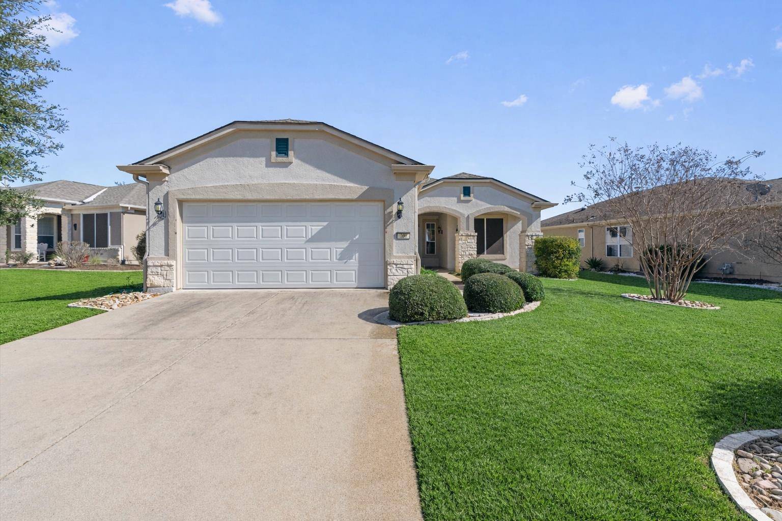 300 Cooper Lake DR, Georgetown, TX 78633