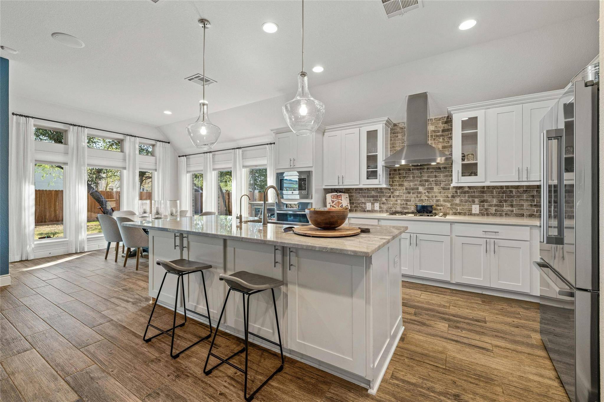 109 Lake Spring CIR, Georgetown, TX 78633