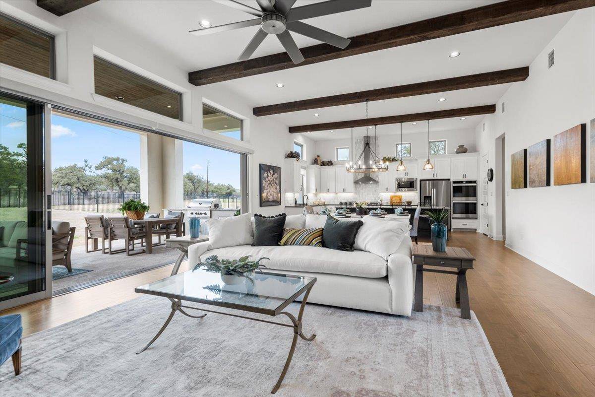 918 Bunker Ranch BLVD, Dripping Springs, TX 78620