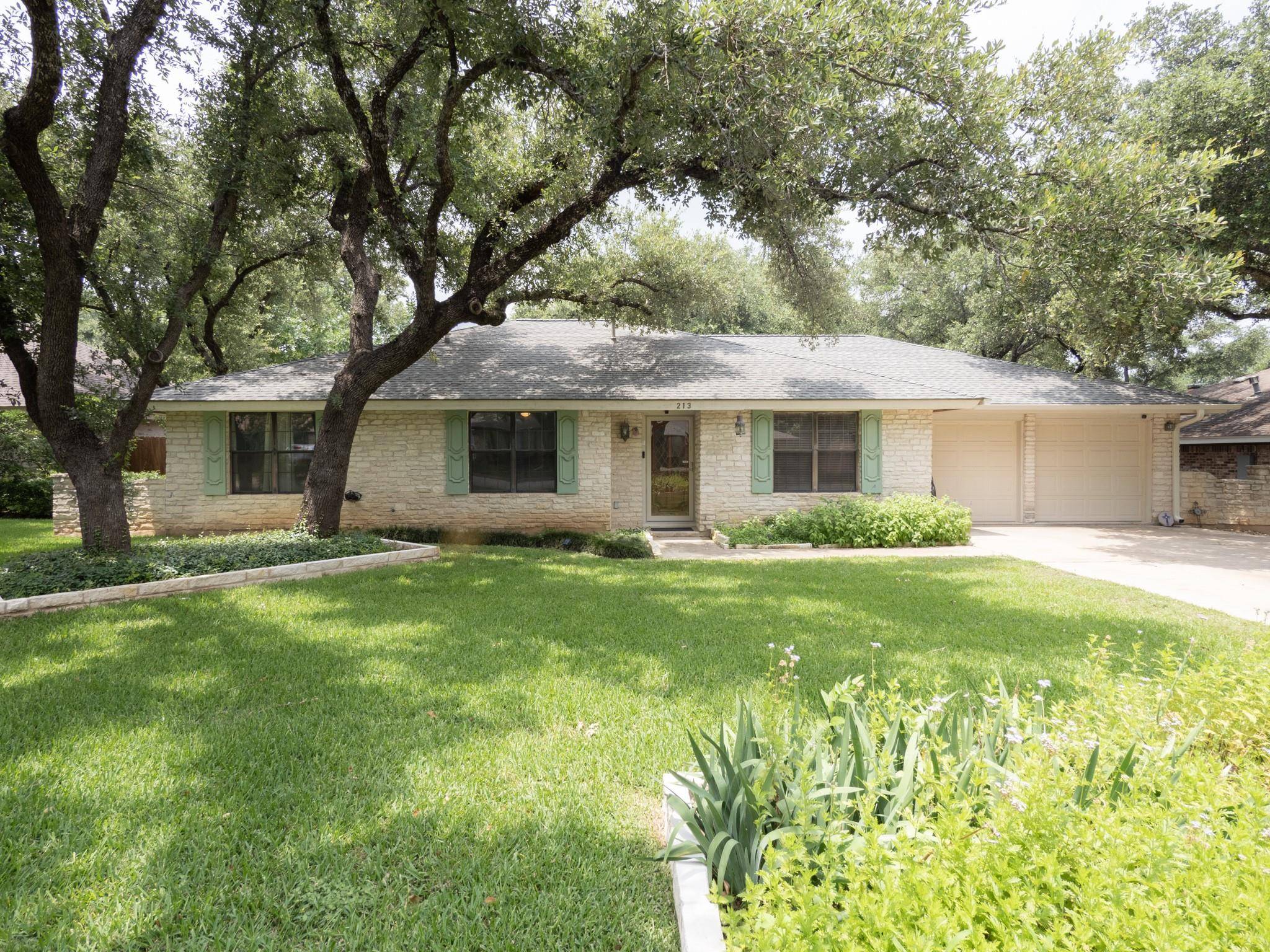 213 Oakwood DR, Georgetown, TX 78628