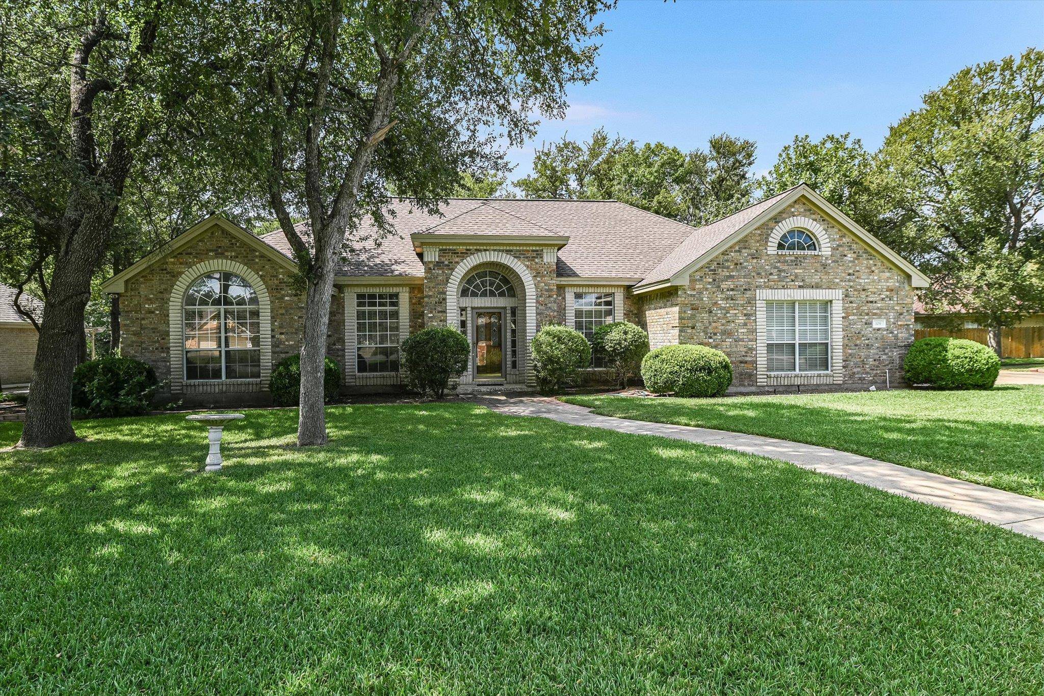 109 Stacey LN, Georgetown, TX 78628