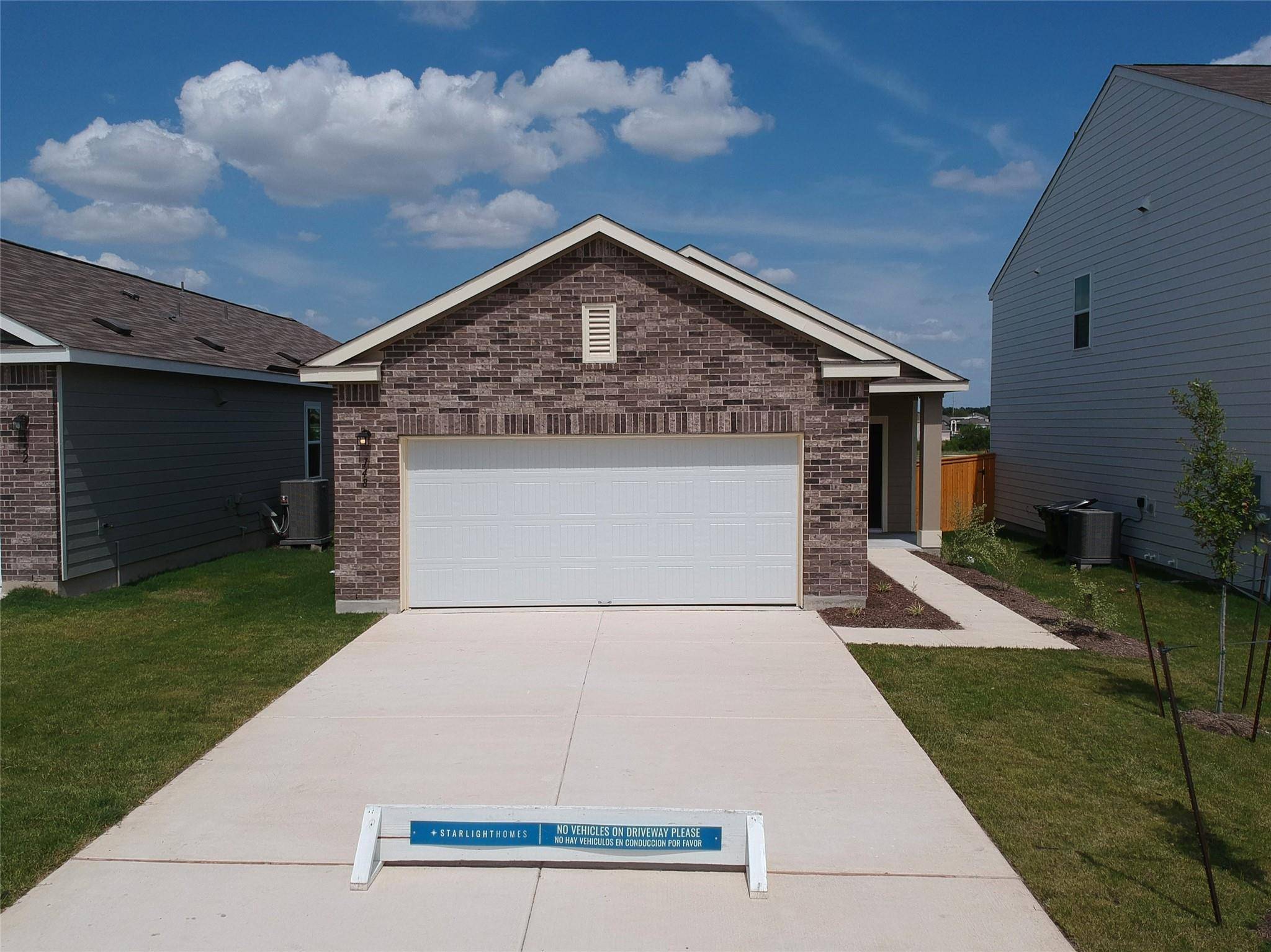 228 Dirty Harry DR, Jarrell, TX 76537