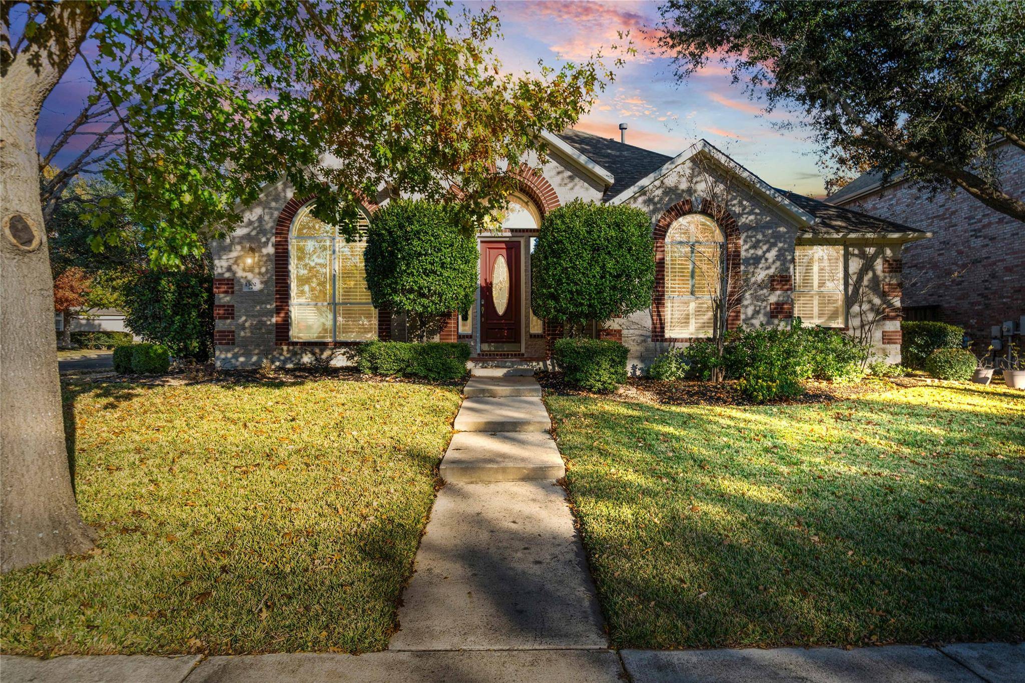 1302 Ridgefield LOOP, Round Rock, TX 78665