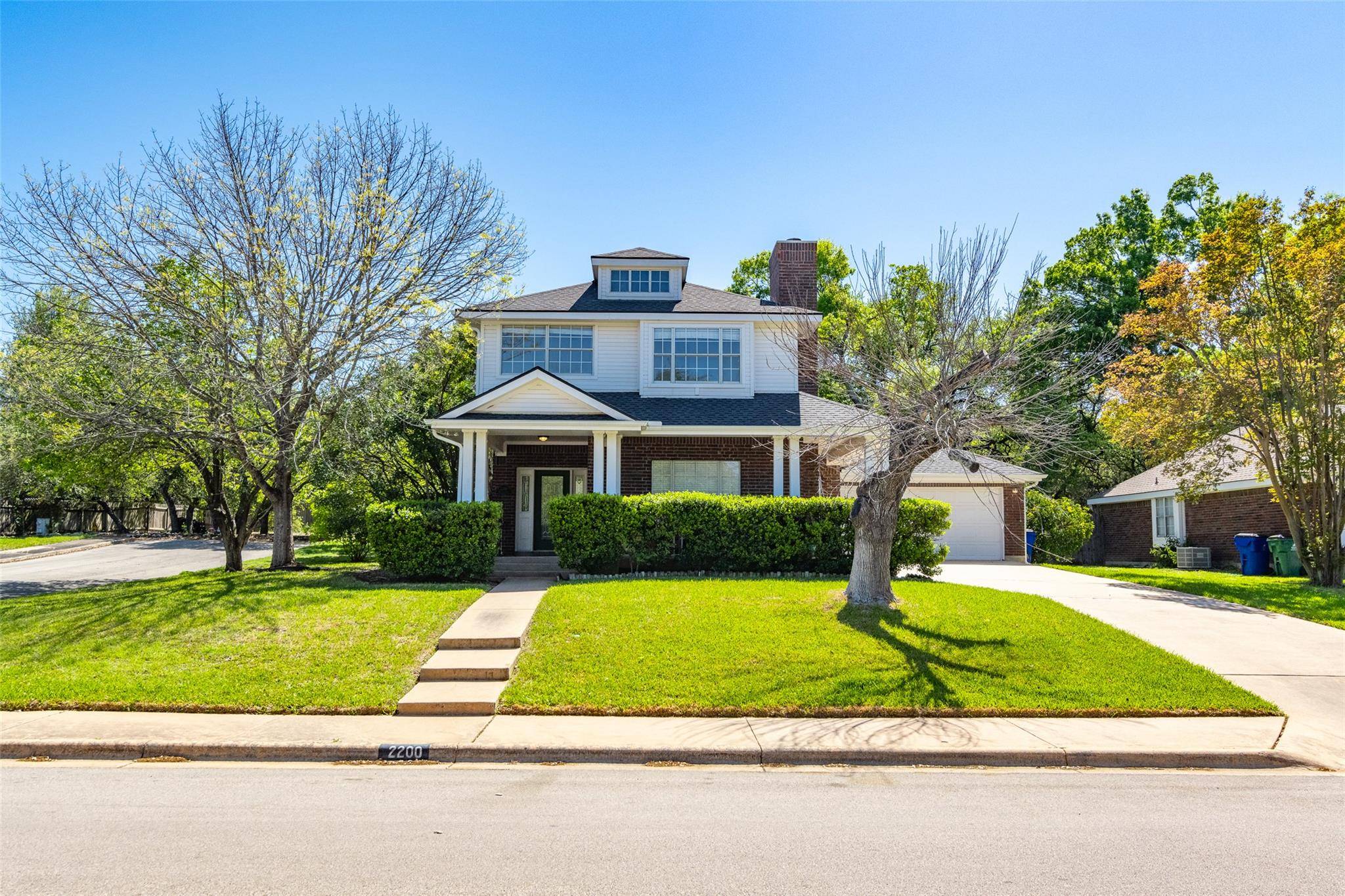 2200 Heather DR, Cedar Park, TX 78613