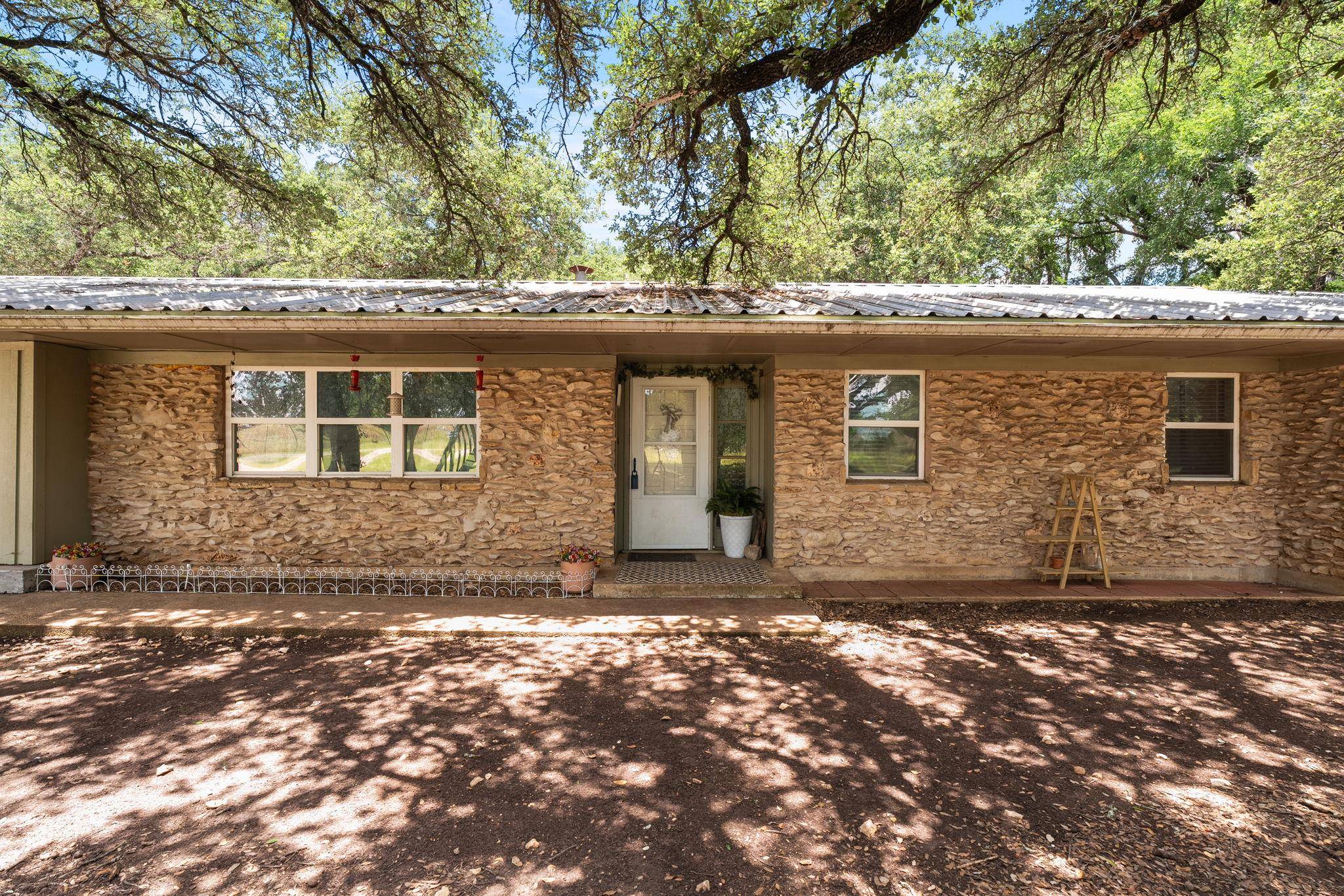 4240 Texas 236 HWY, Moody, TX 76557