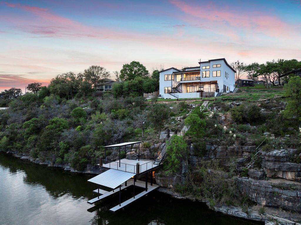 301 Avenue D, Marble Falls, TX 78654