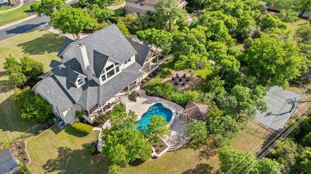 6216 Northern Dancer DR, Austin, TX 78746