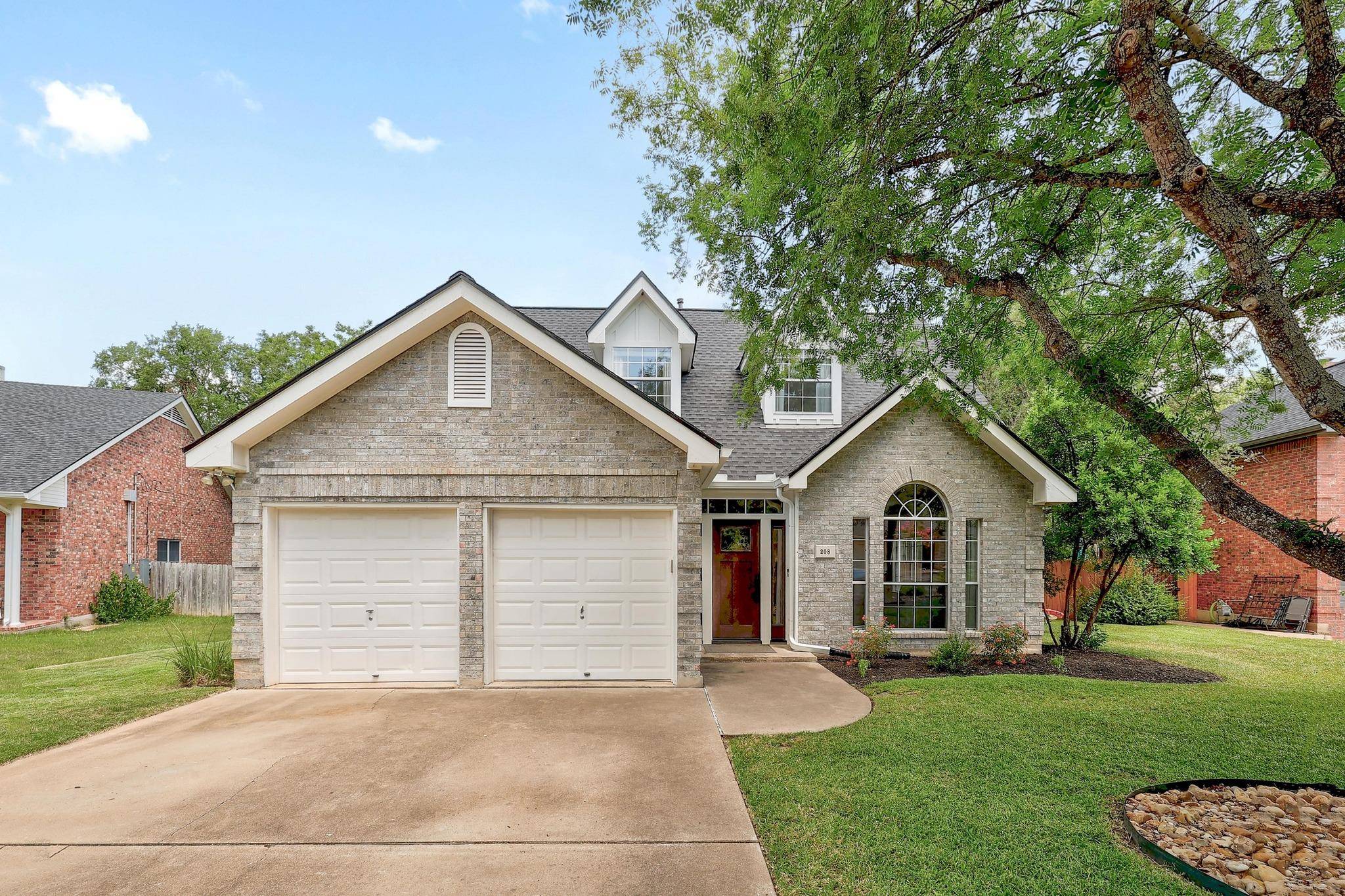 208 John Thomas DR, Georgetown, TX 78628