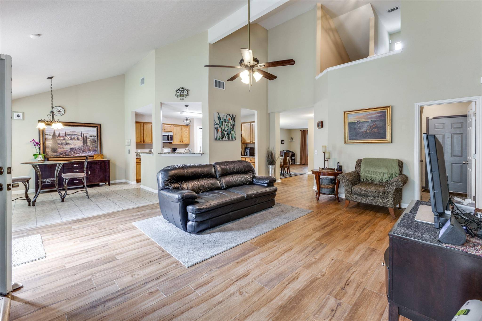 1910 Quail Valley DR, Georgetown, TX 78626