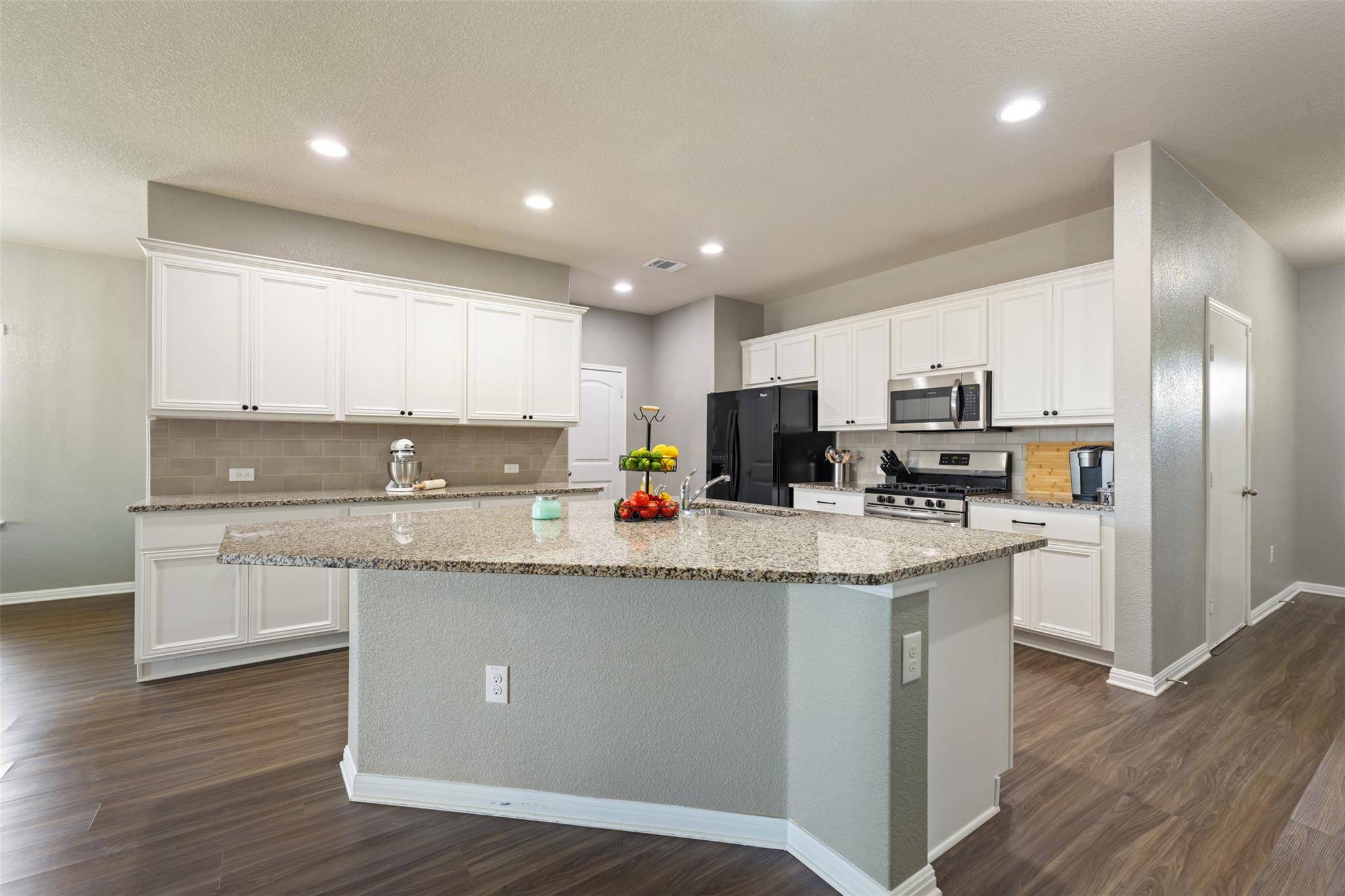316 Shiner LN, Georgetown, TX 78626