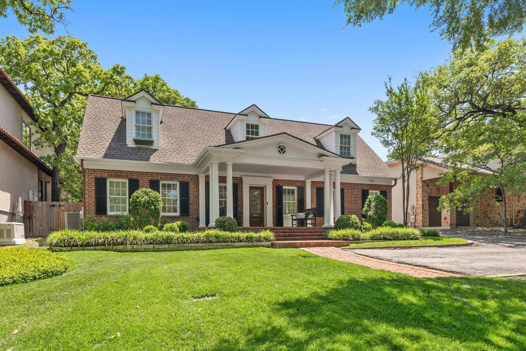 1307 Elton LN, Austin, TX 78703