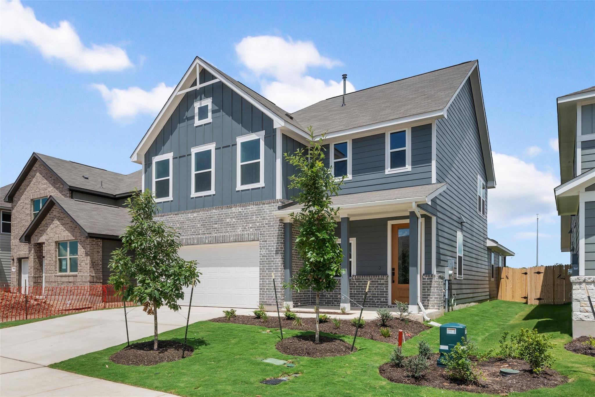 119 Prairie Falls DR, Hutto, TX 78634