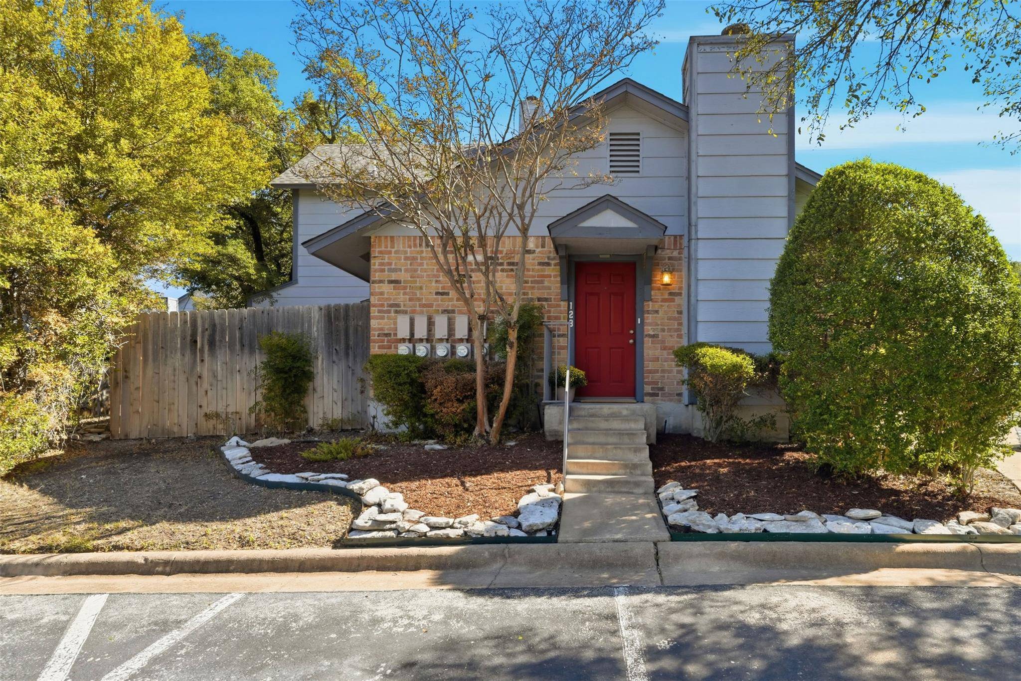 1411 Gracy Farms LN #123, Austin, TX 78758