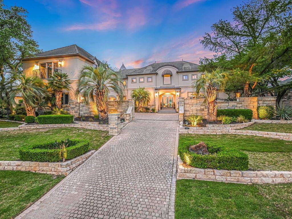 8300 Chalk Knoll DR, Austin, TX 78735