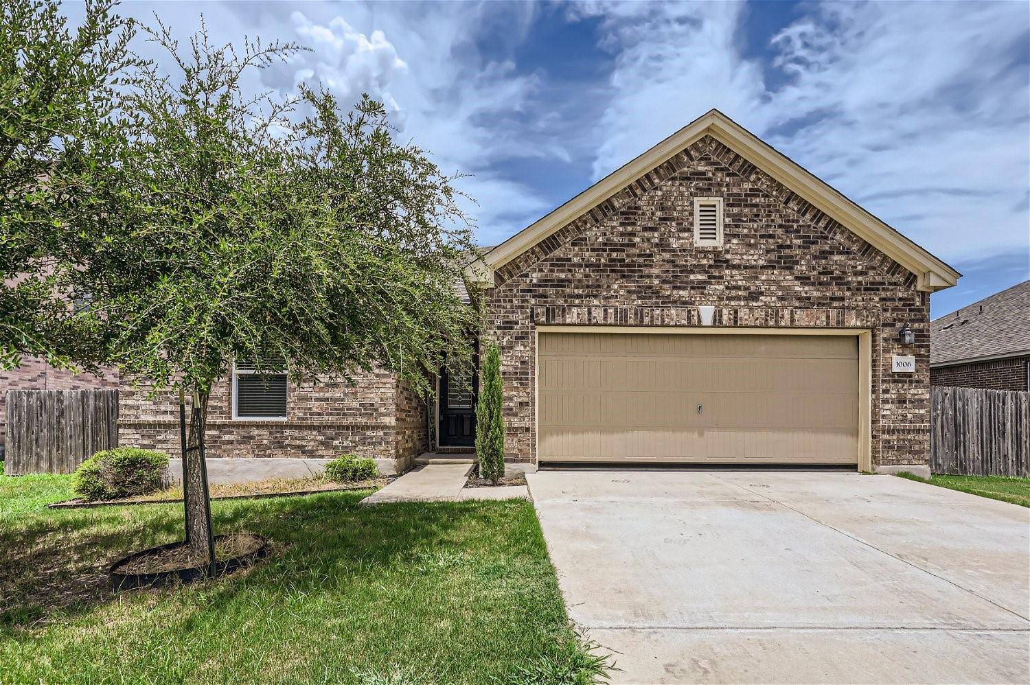 1006 Grand Teton TRL, Taylor, TX 76574