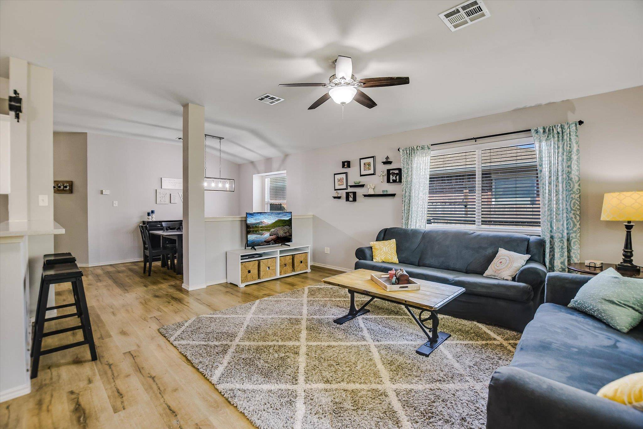 1141 Stone Forest TRL, Round Rock, TX 78681