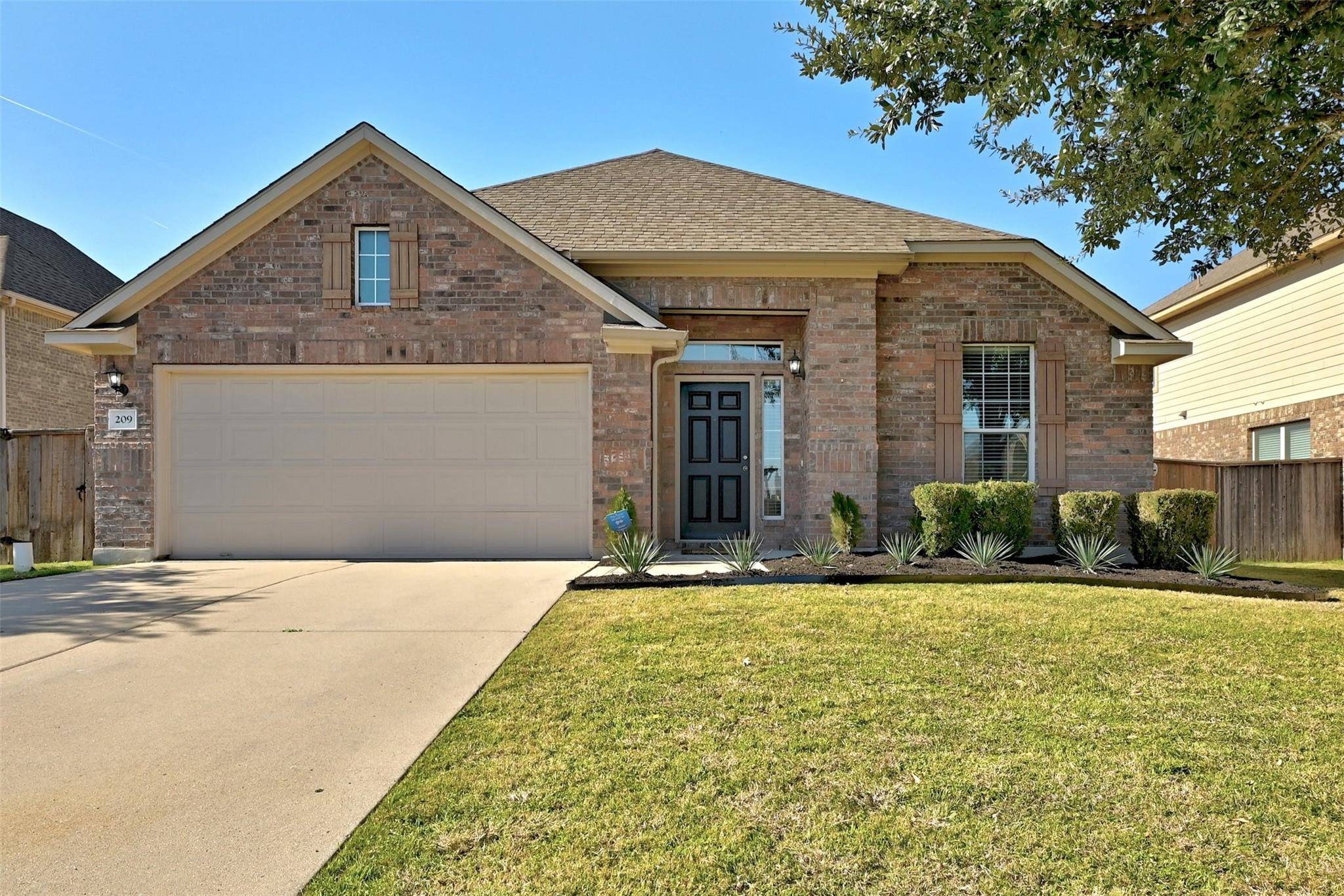 209 Silver TRL, Round Rock, TX 78664