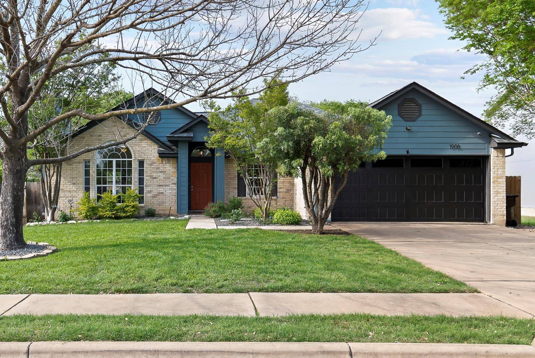 1908 Oak Hollow DR, Round Rock, TX 78681