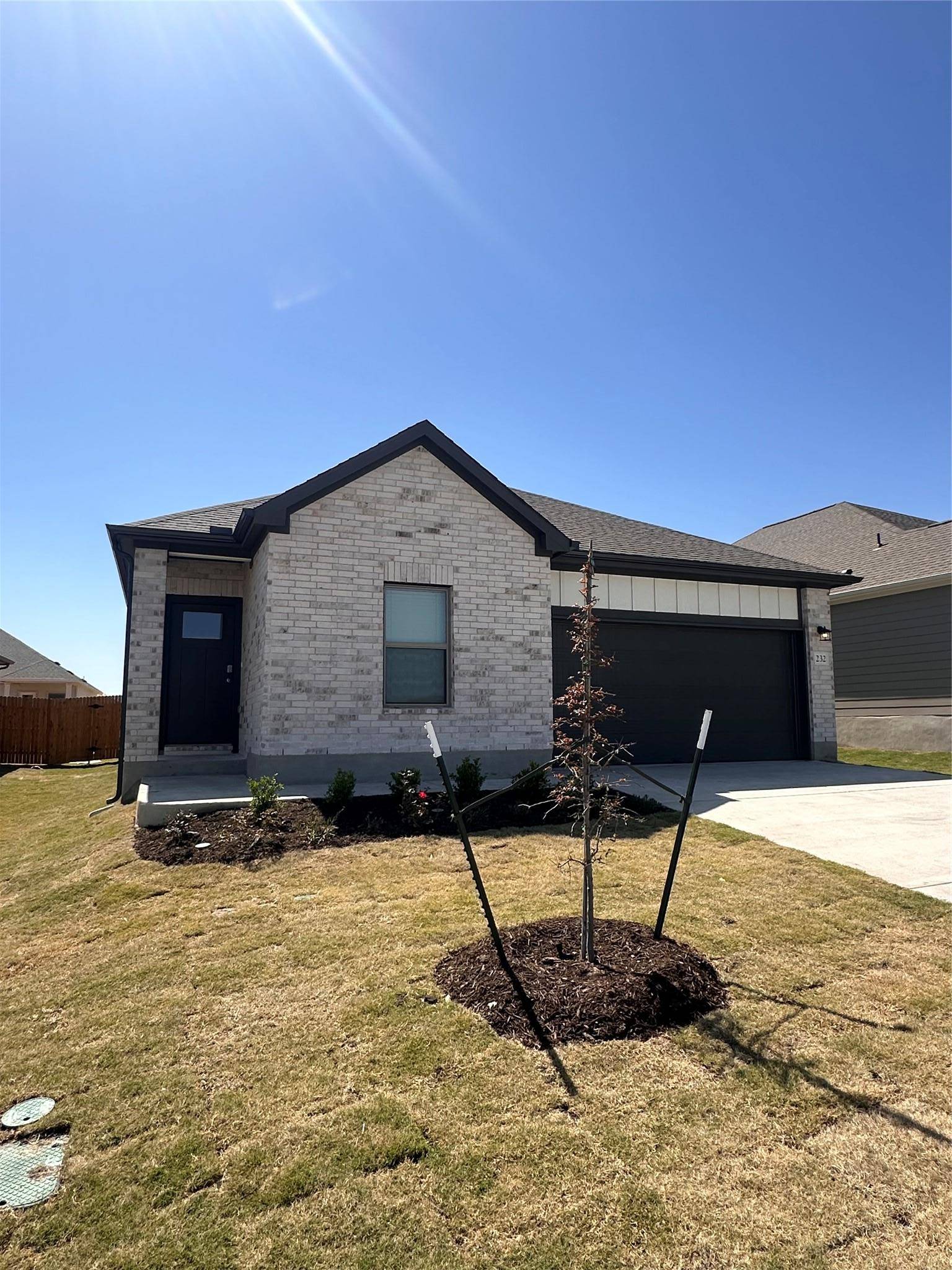 232 Lazy Lizzy RD, Jarrell, TX 76537