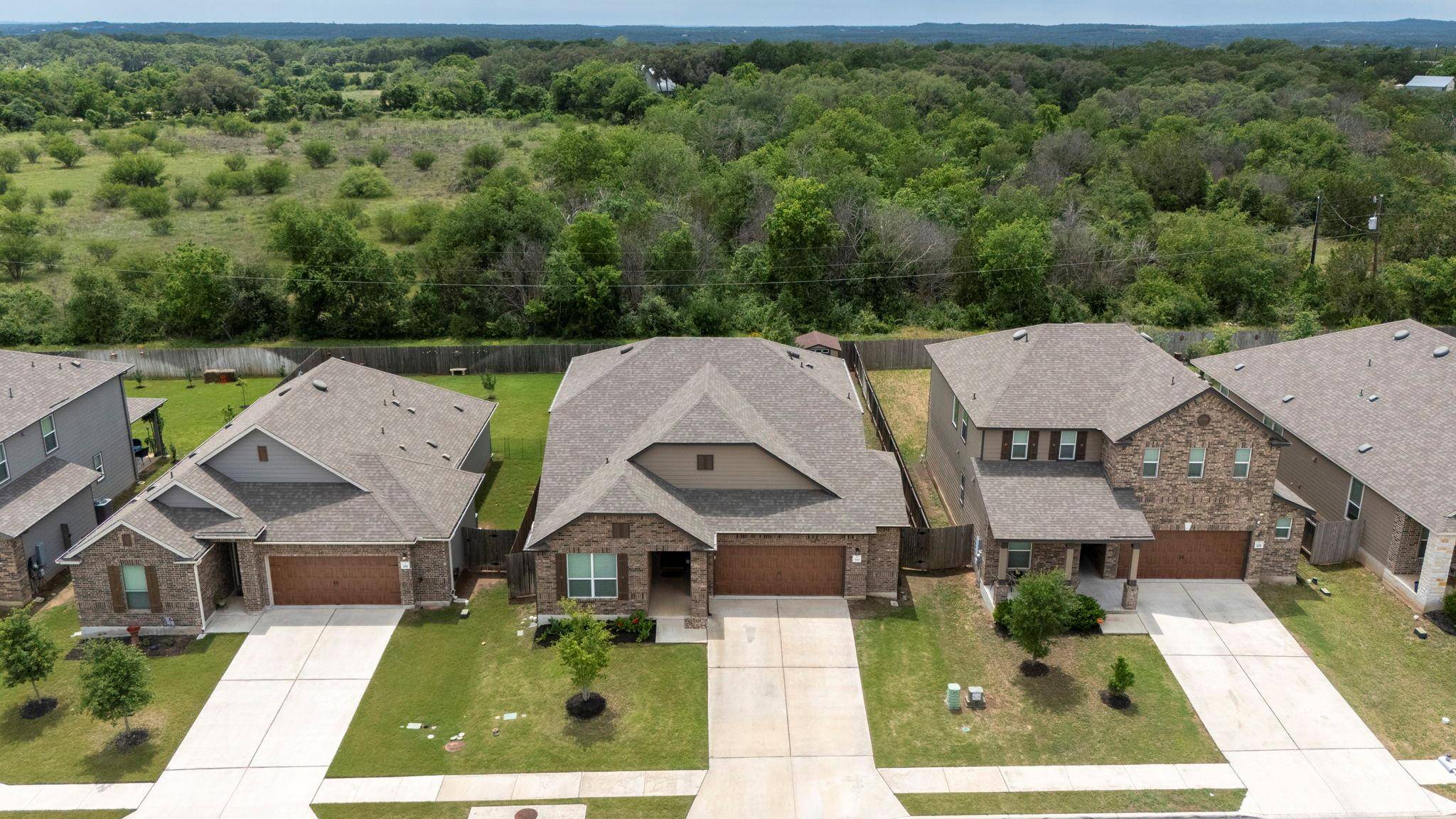 330 Conestoga DR, Kyle, TX 78640