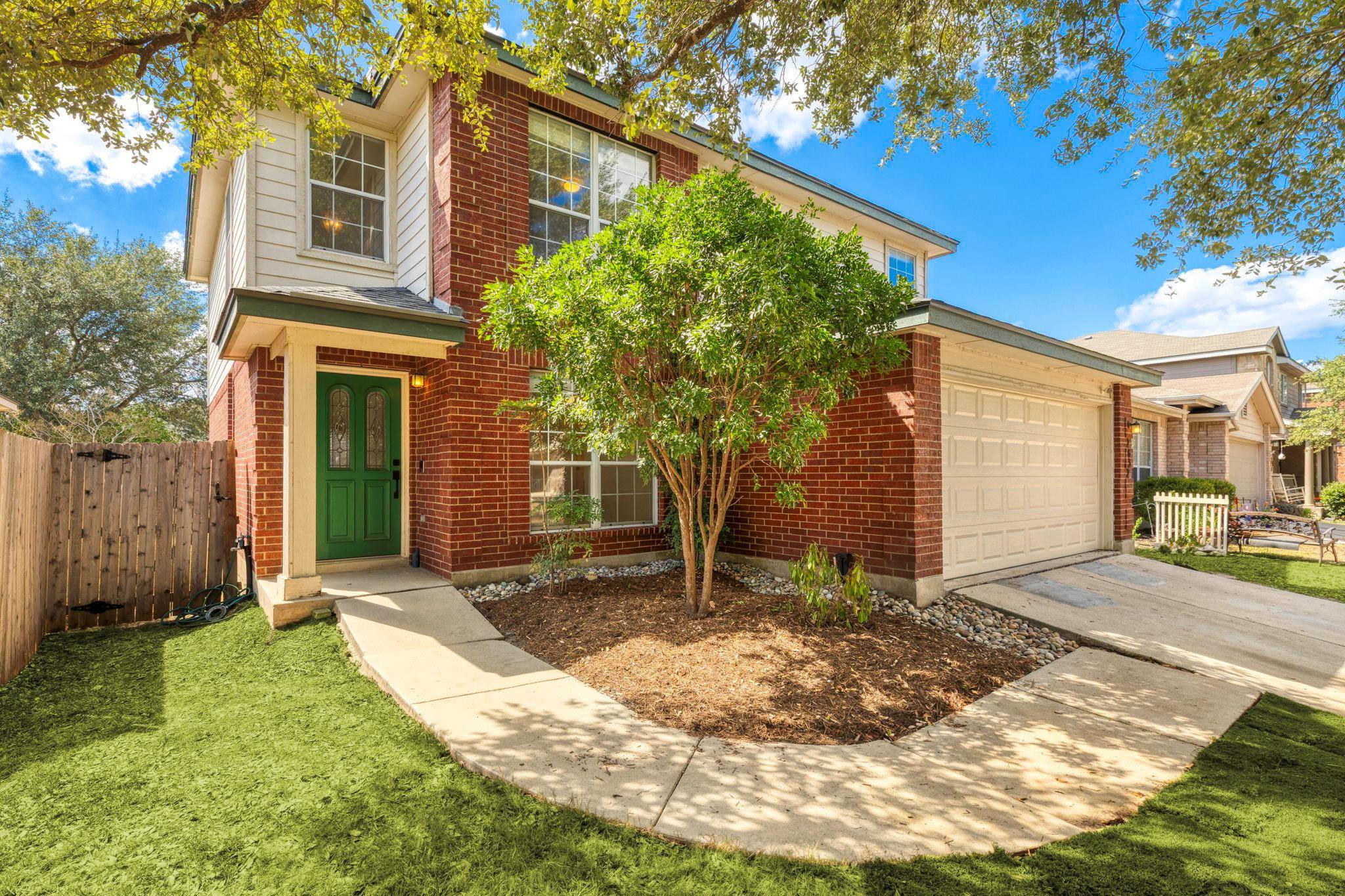 2632 Hunt ST, New Braunfels, TX 78130