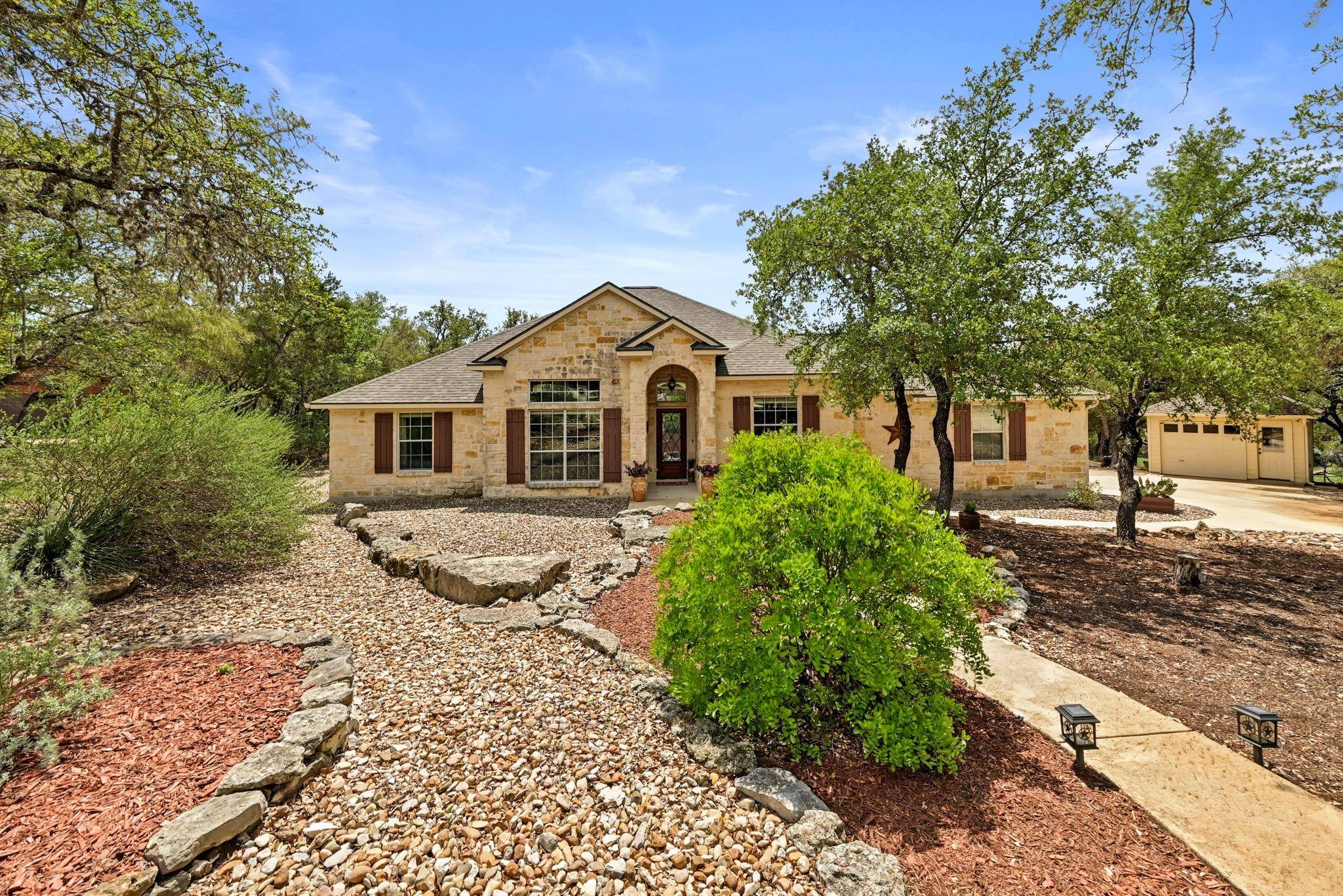 615 Mountain Crest DR, Wimberley, TX 78676