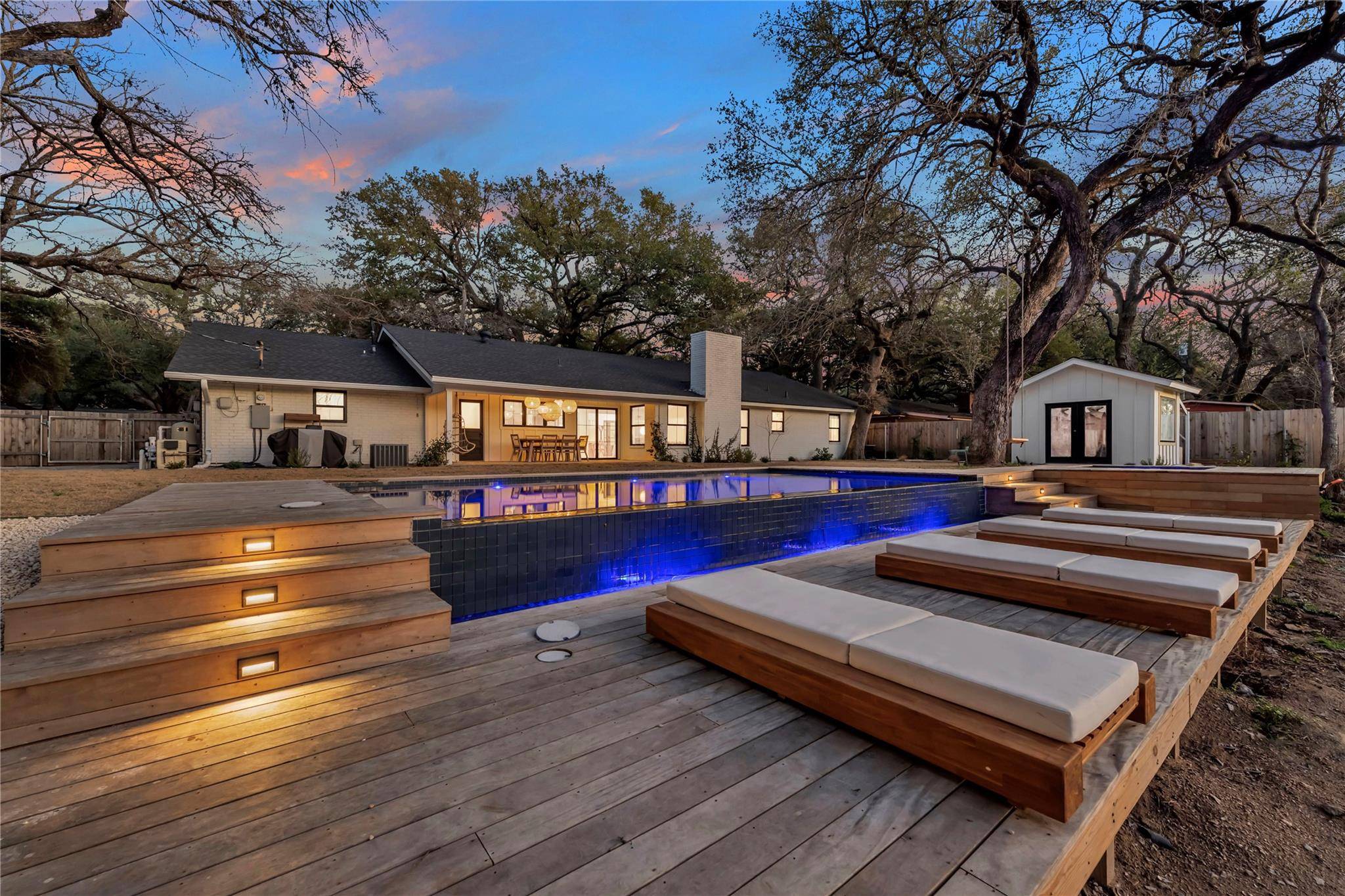 1106 Arbor LN, Marble Falls, TX 78654