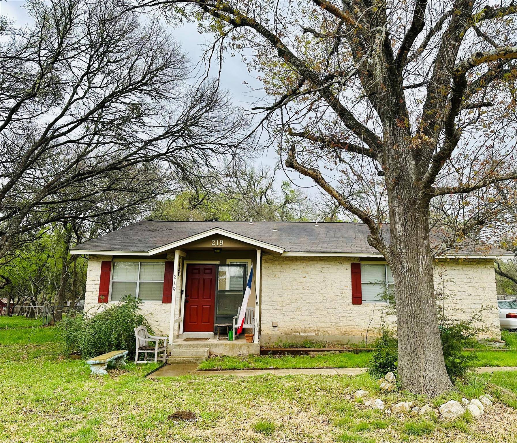 219 Ranger DR, Buda, TX 78610