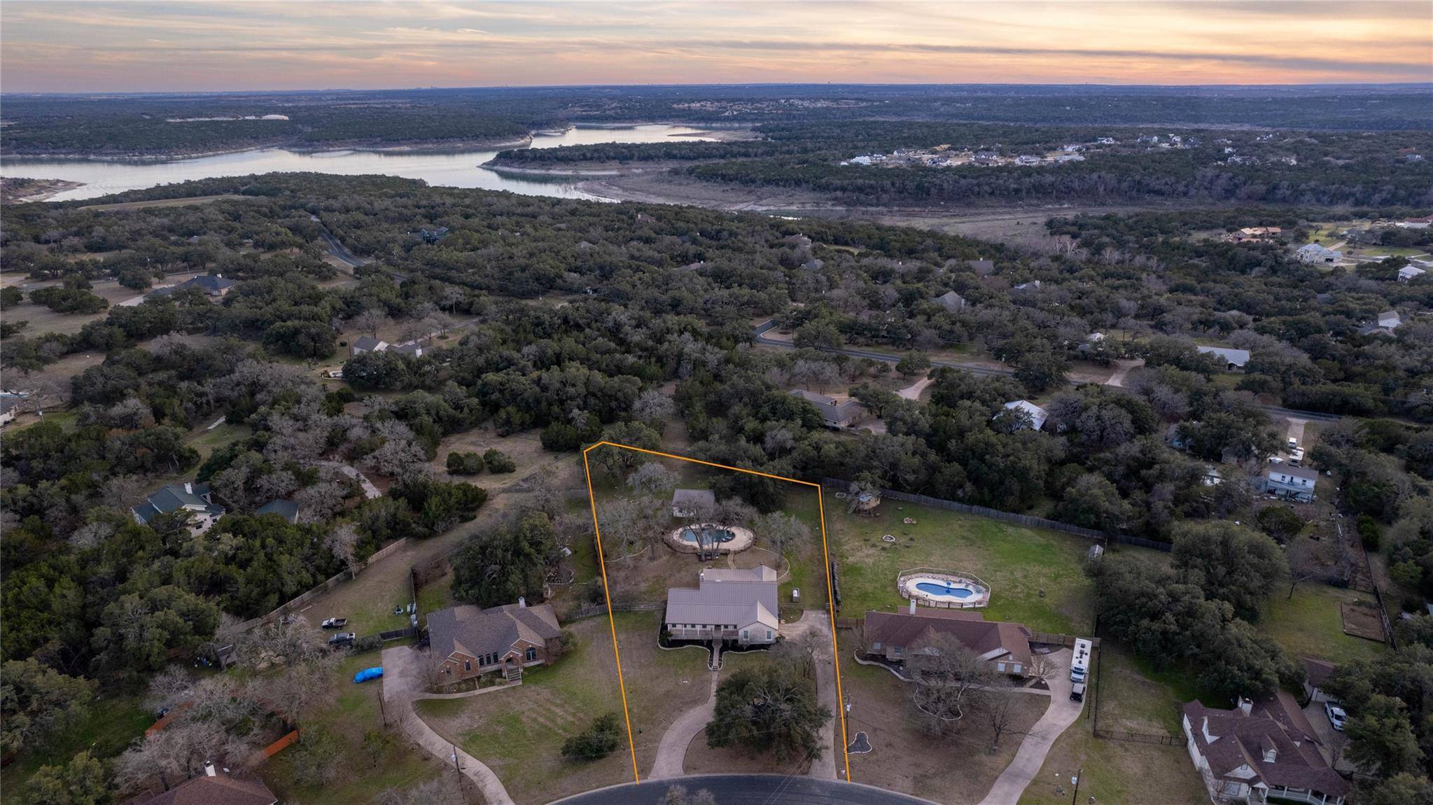 4008 Fountainwood CIR, Georgetown, TX 78633