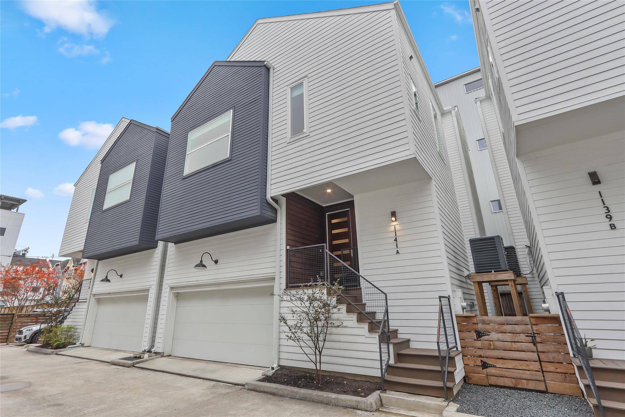 1141 W 17th ST #A, Houston, TX 77008