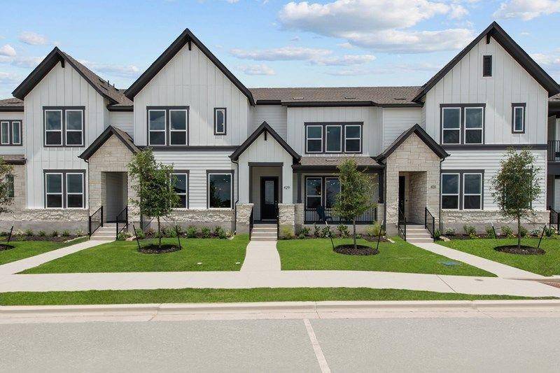 405 Emory Crossing BLVD, Hutto, TX 78634