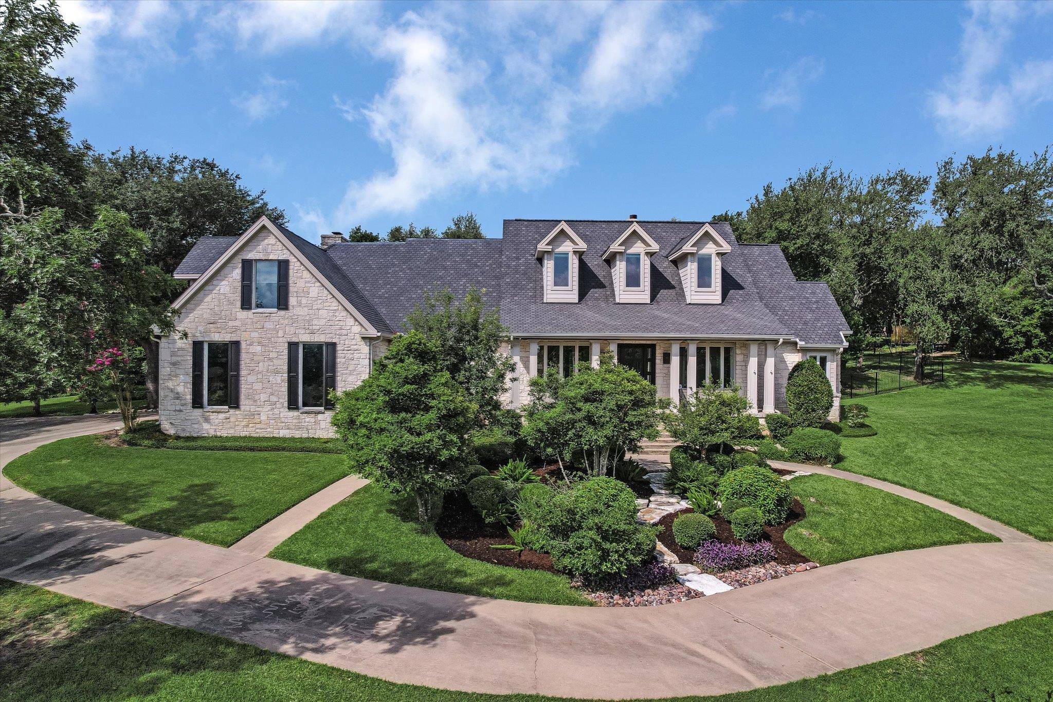 18 Ehrlich RD, Austin, TX 78746