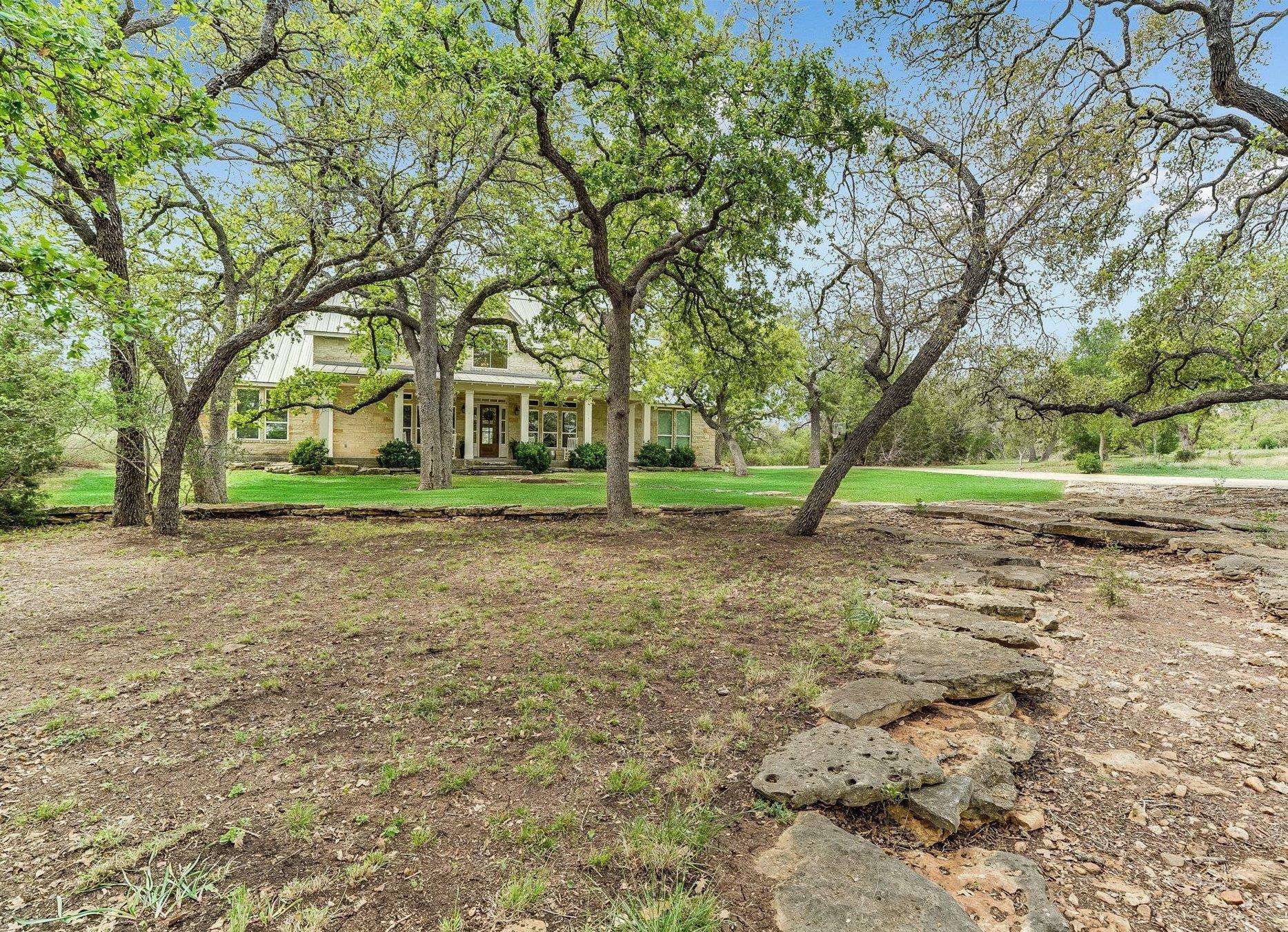328 Barberry PARK, Driftwood, TX 78619