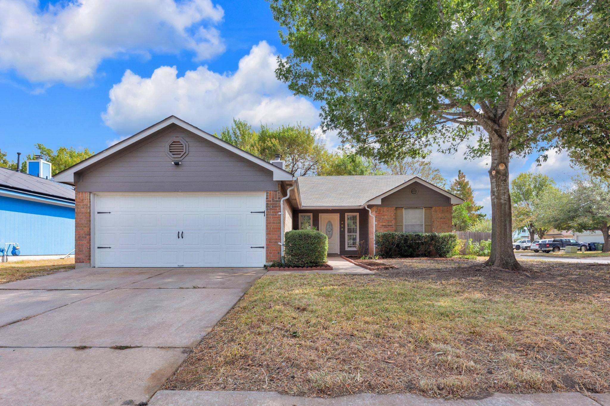 302 CLARKS WAY, Hutto, TX 78634