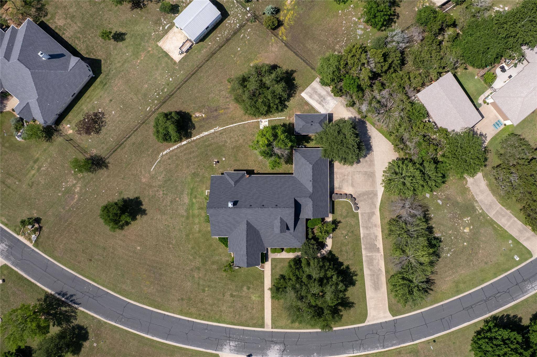 106 Lakeview LN, Georgetown, TX 78633