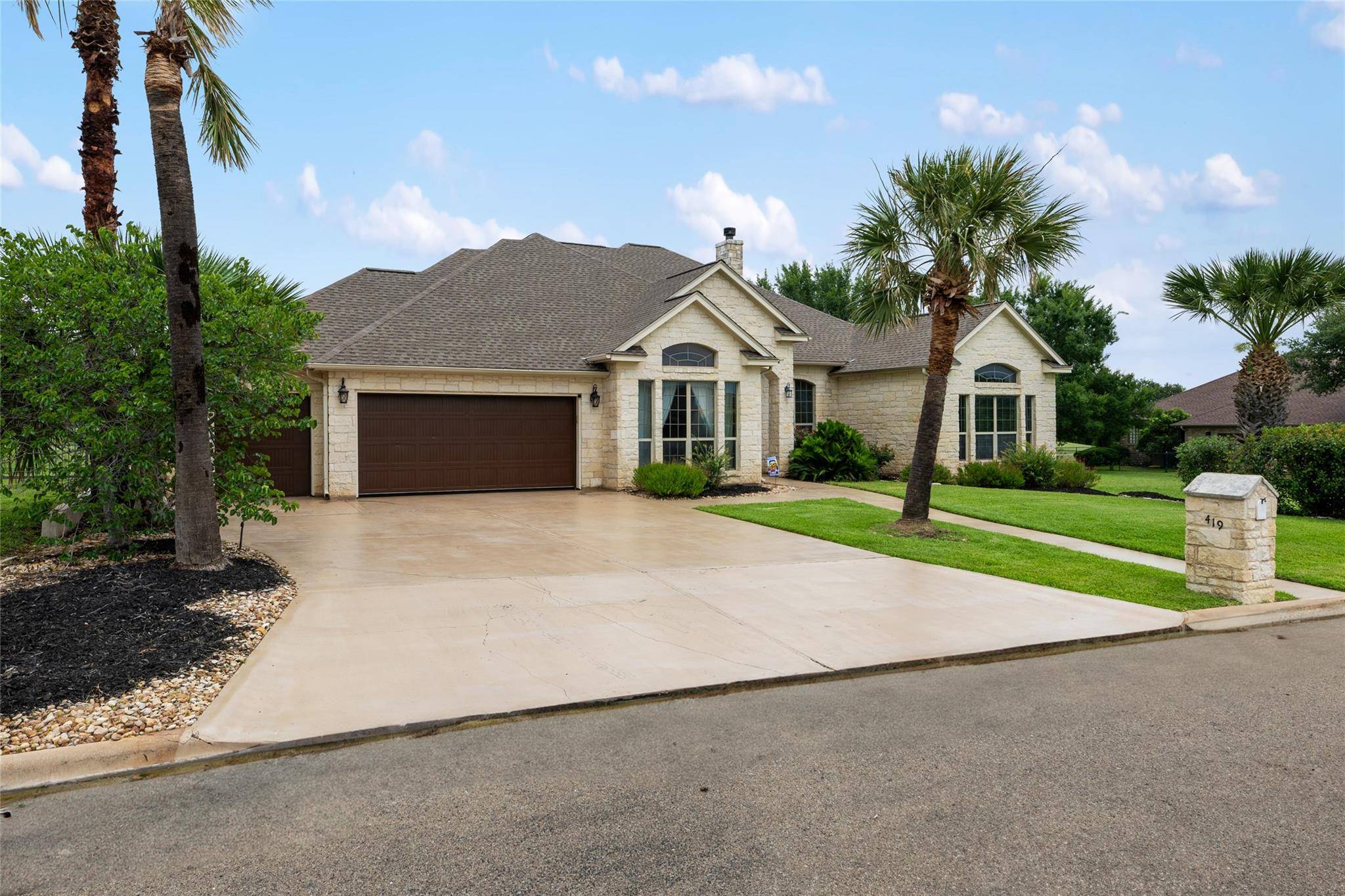 419 Firestone DR, Marble Falls, TX 78654