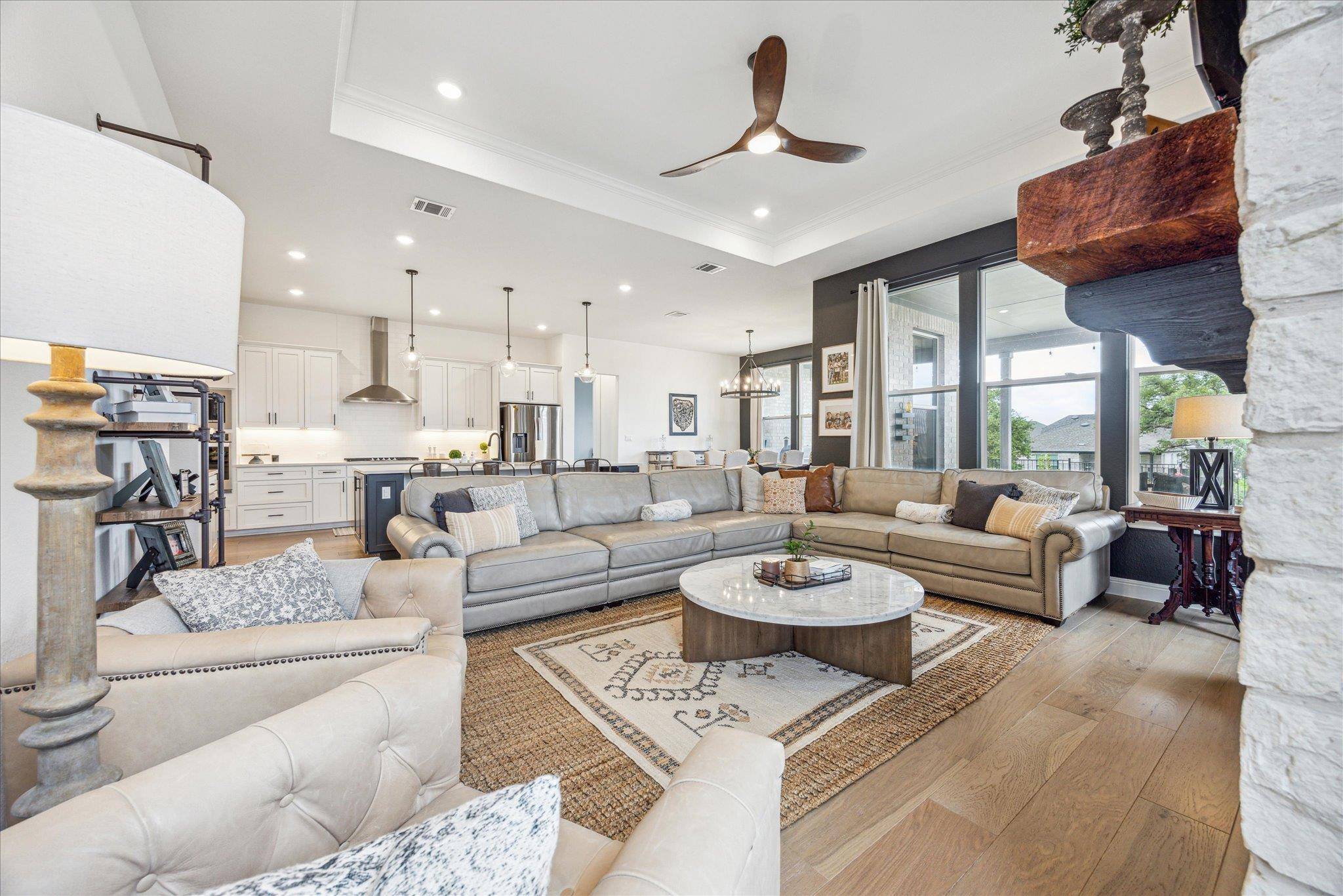 460 Barnhill LOOP, Dripping Springs, TX 78620